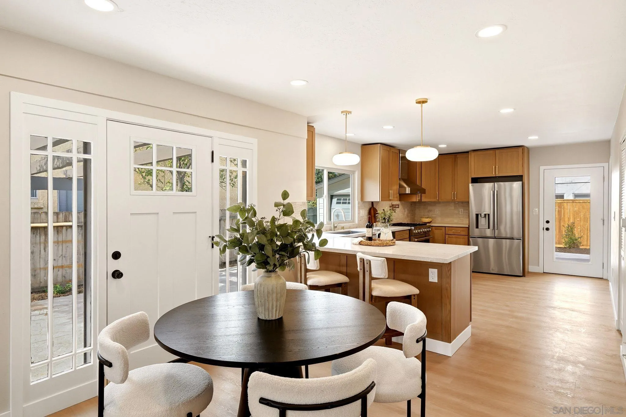 https://cdn.realtyfeed.com/cdn/127/260020490/d560a8a0dd685ac0a46b47d7822d2dad.webp