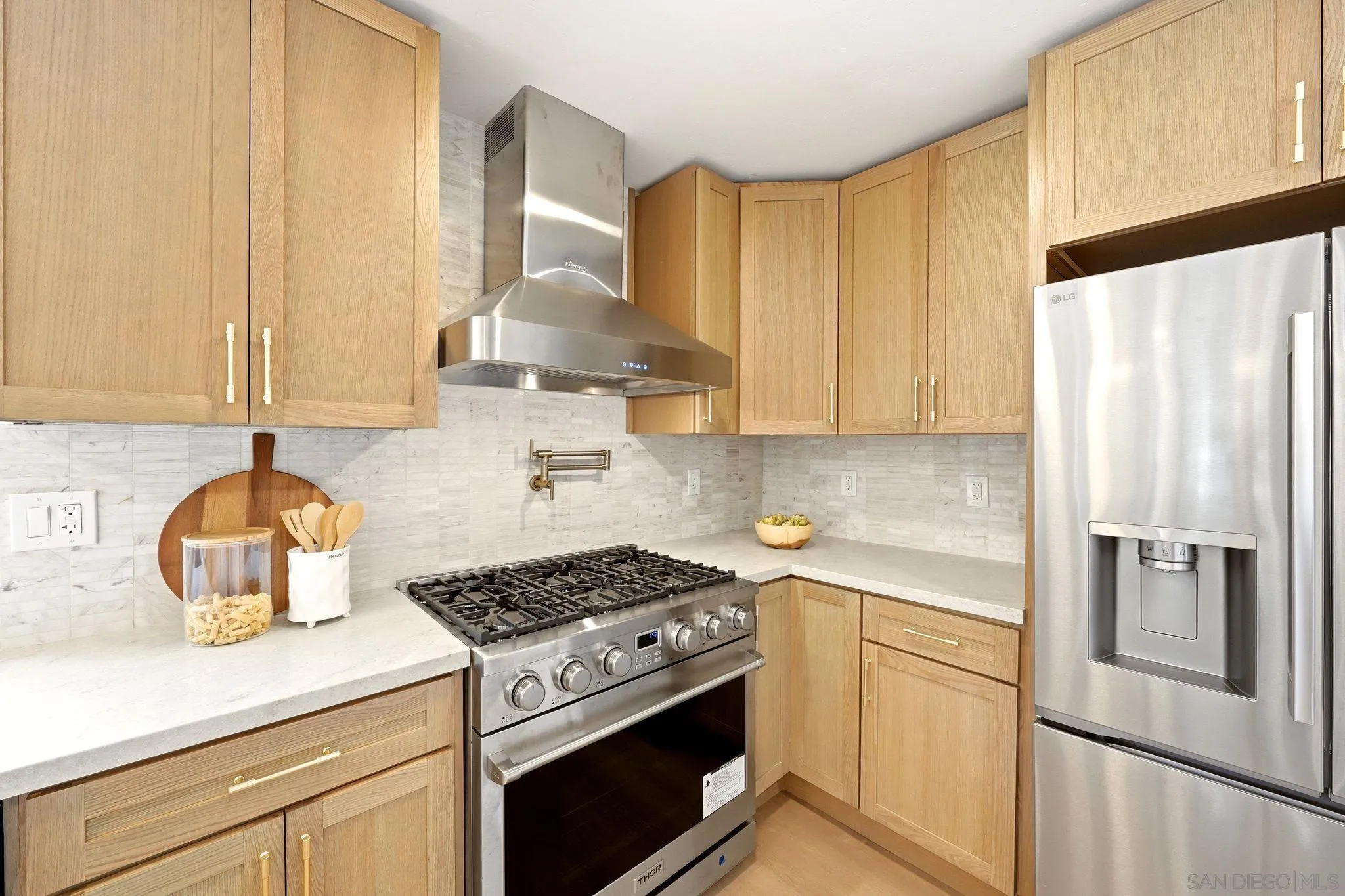 https://cdn.realtyfeed.com/cdn/127/260020490/ea3a5cc067ffeb6c5dd69e55eec7e6fb.webp