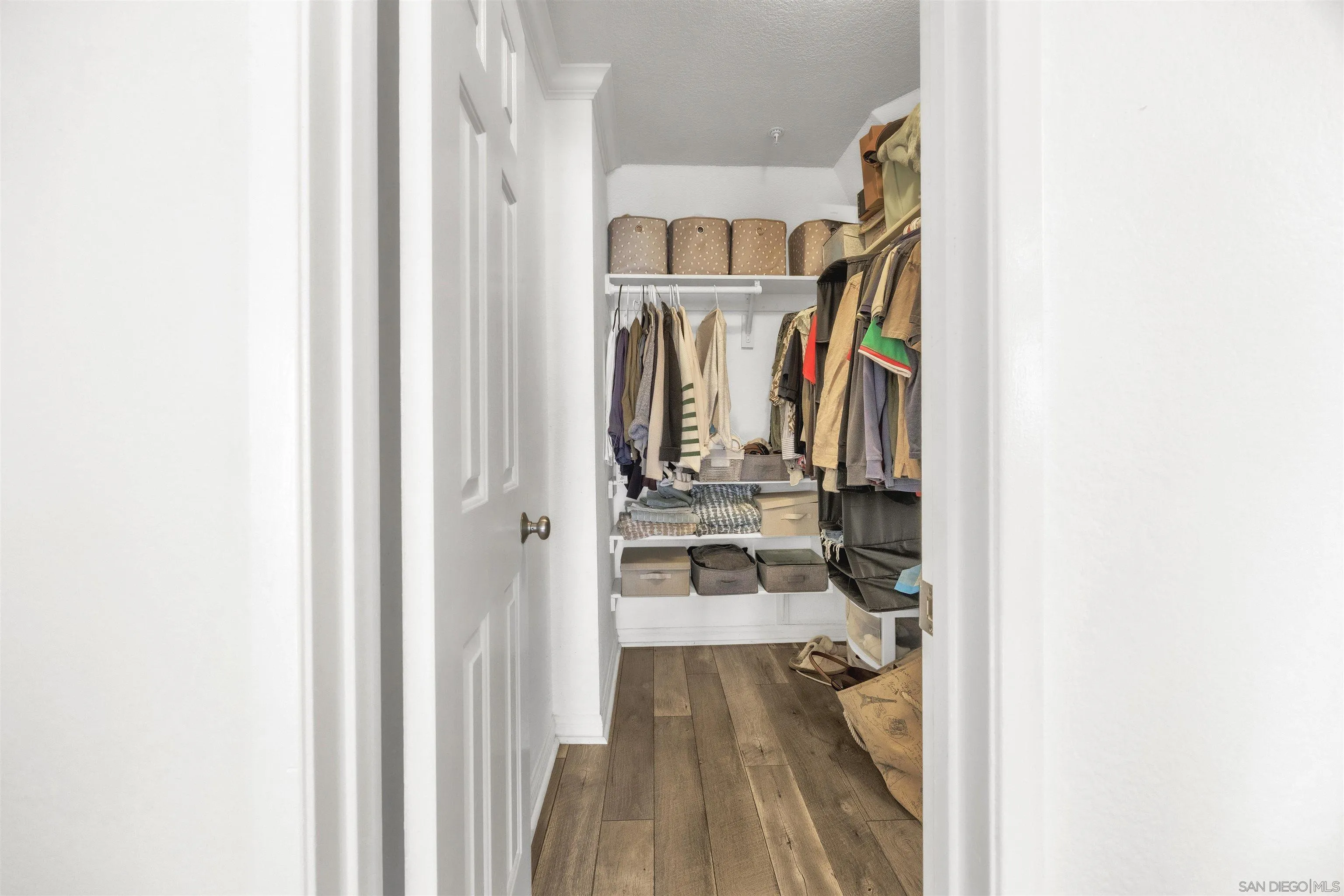 Photo #15: 260020491 Listing: Photo #15