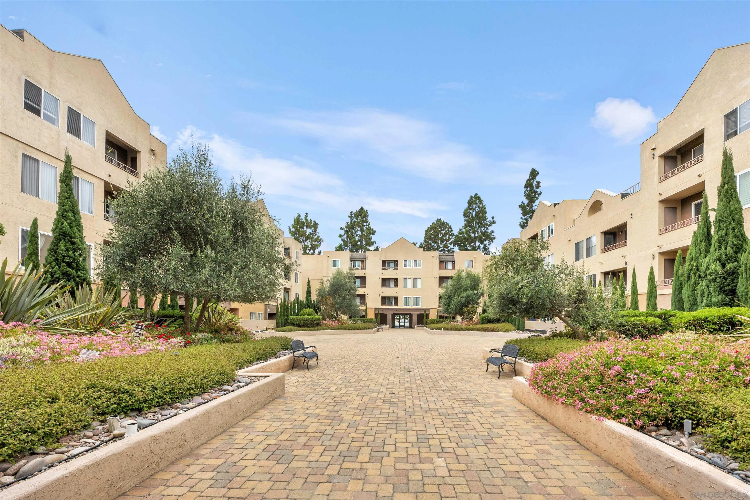 8889 Caminito Plaza Centro Unit 7127, San Diego, CA 92122 - Photo 3 of 37, San Diego, CA