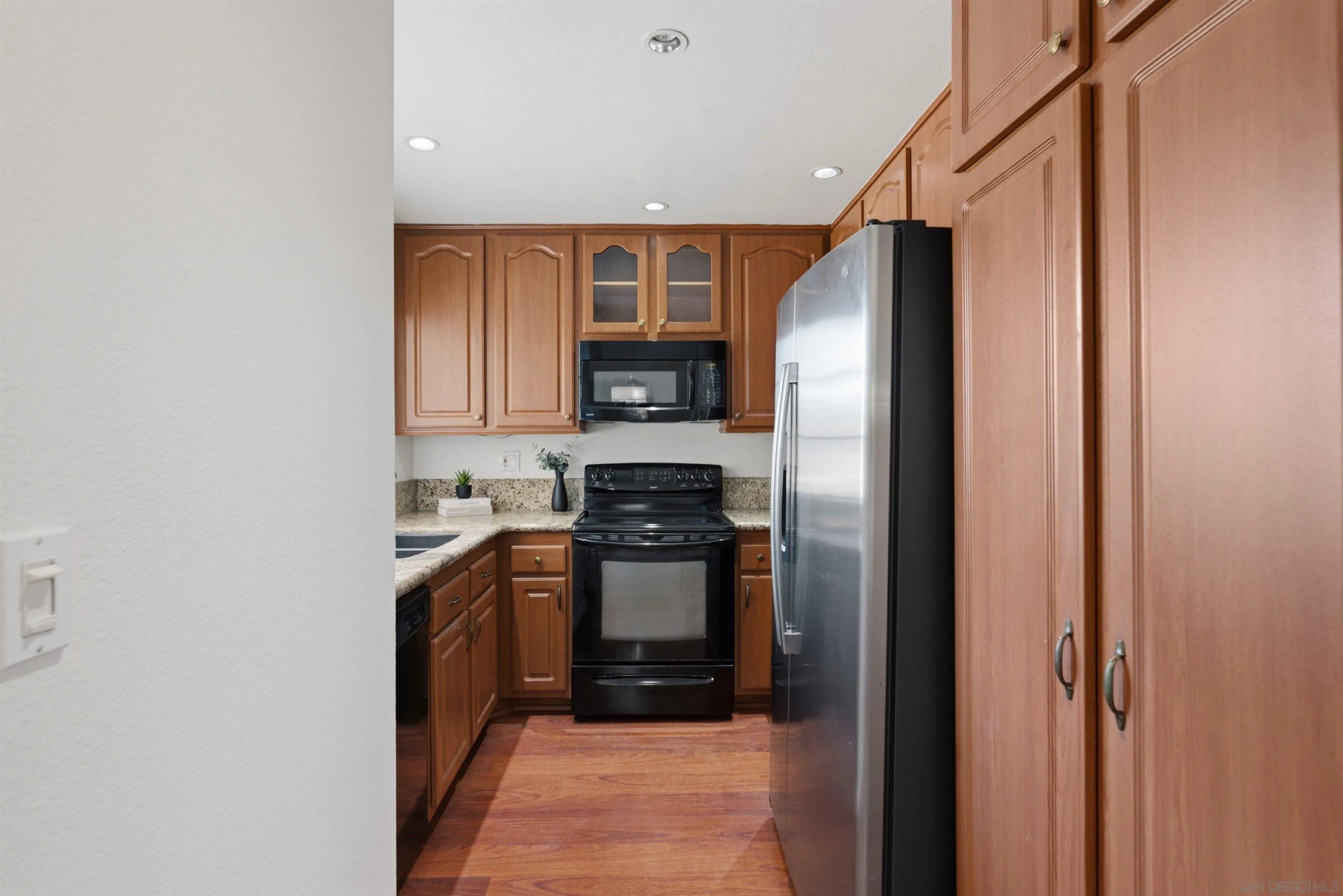 Photo #8: 260020493 Listing: Photo #8