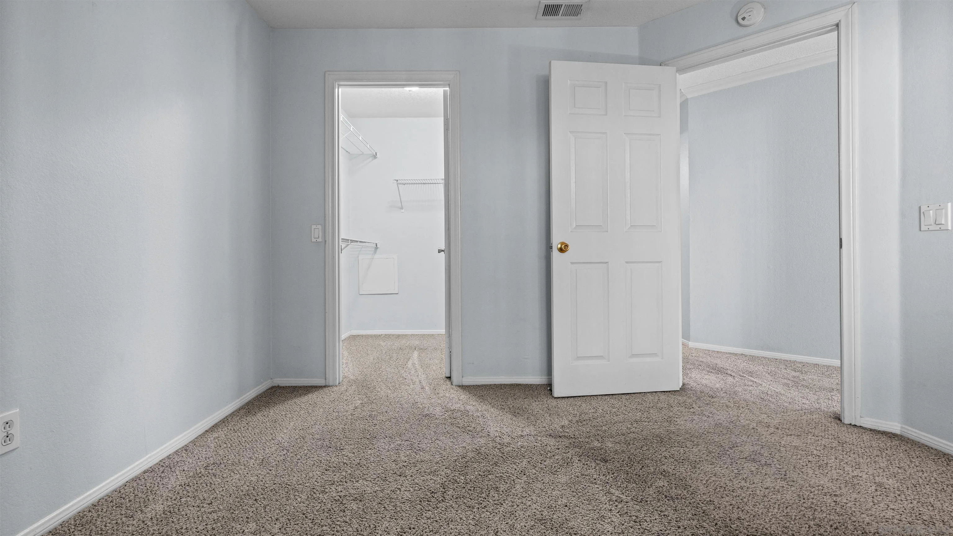 Photo #13: 260020494 Listing: Photo #13