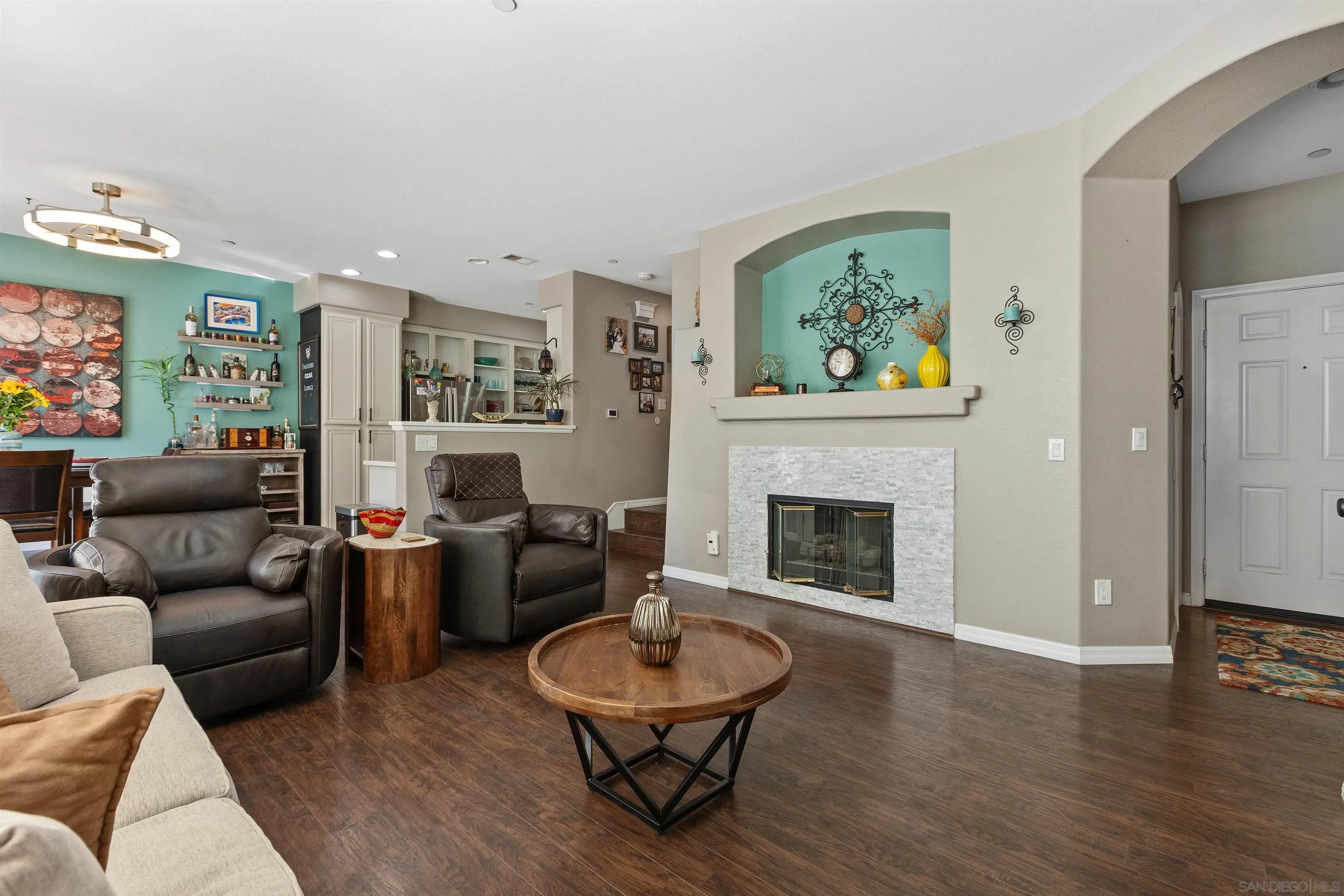 Photo #6: 260020495 Listing: Photo #6