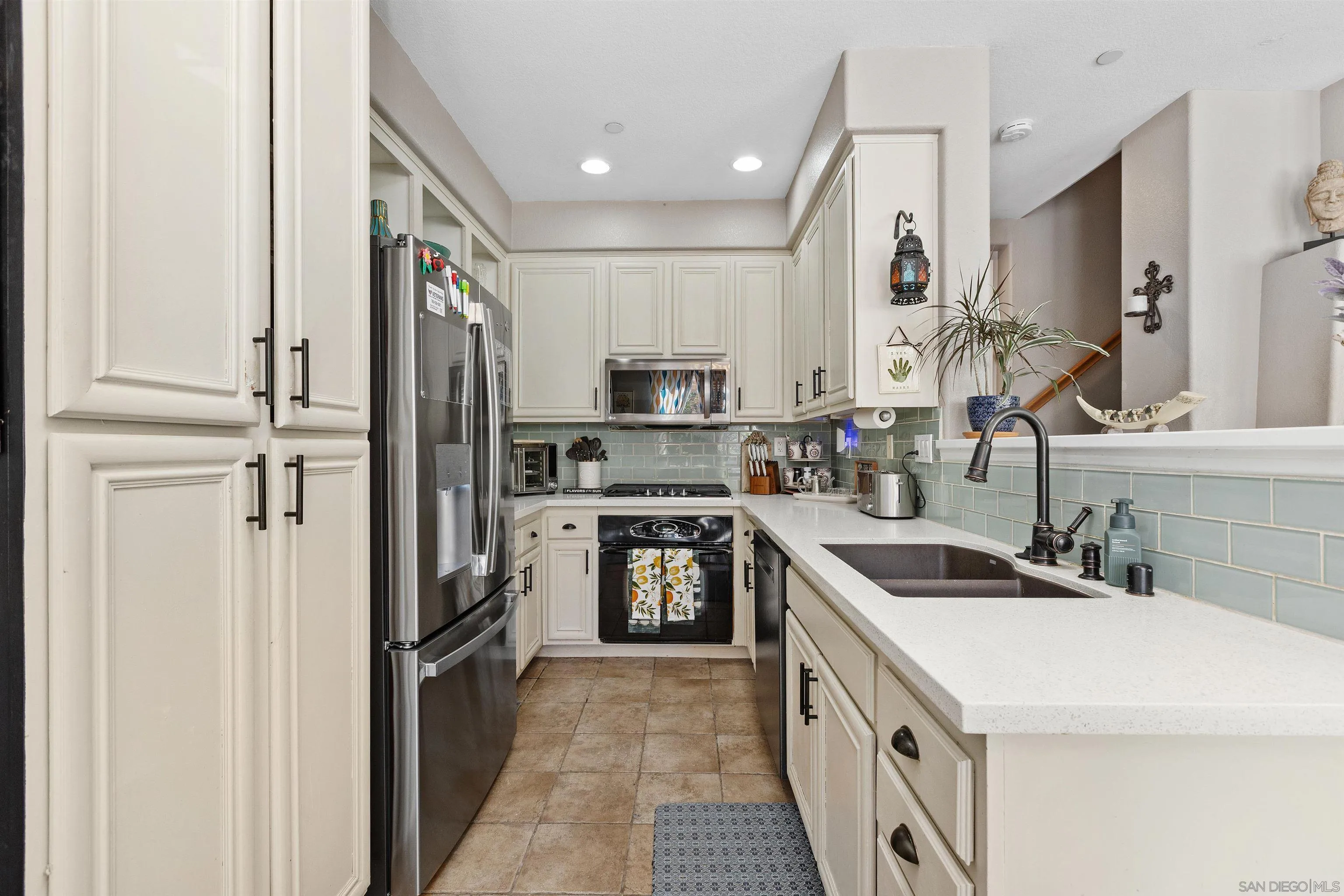 Photo #13: 260020495 Listing: Photo #13