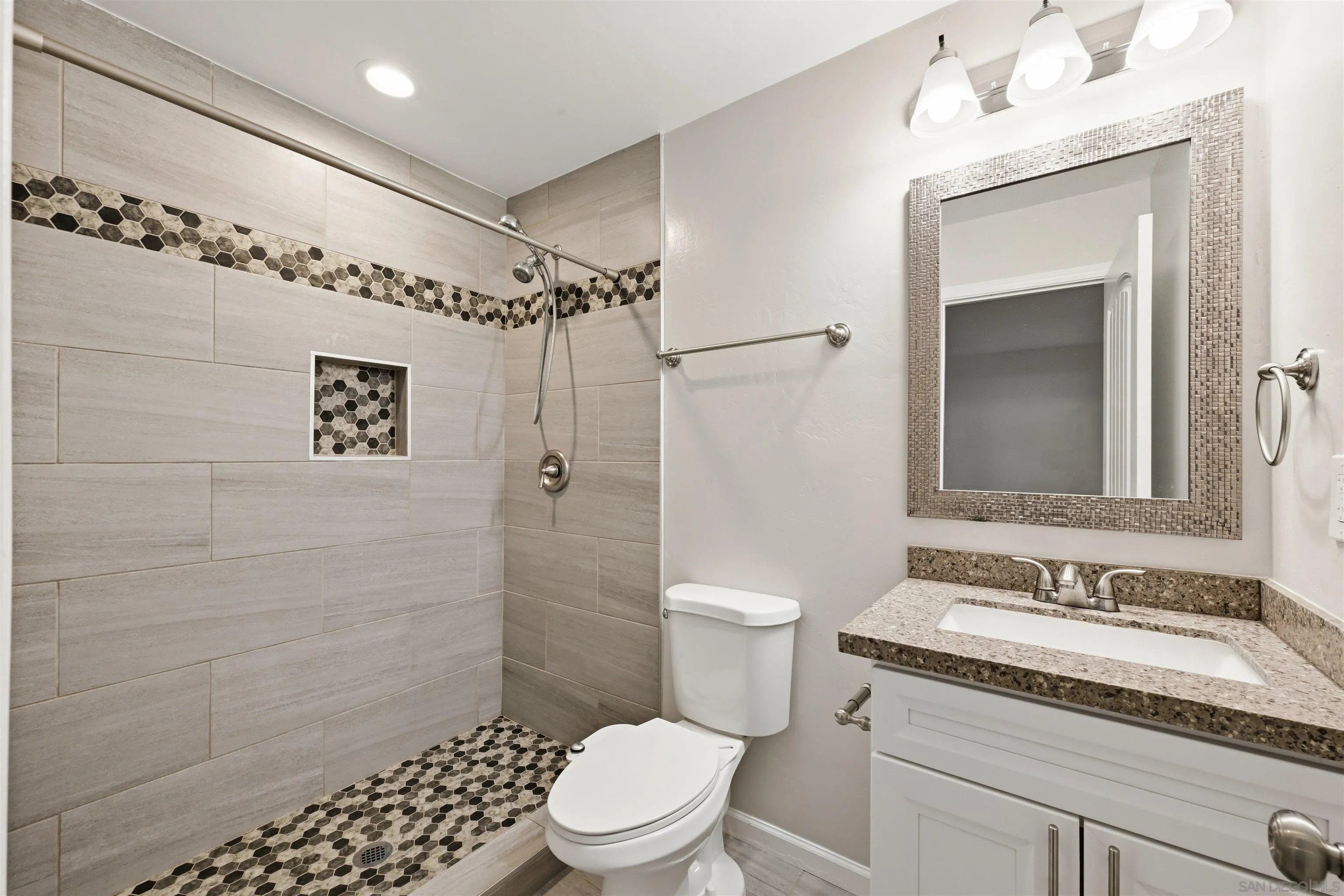 Photo #16: 260020498 Listing: Photo #16