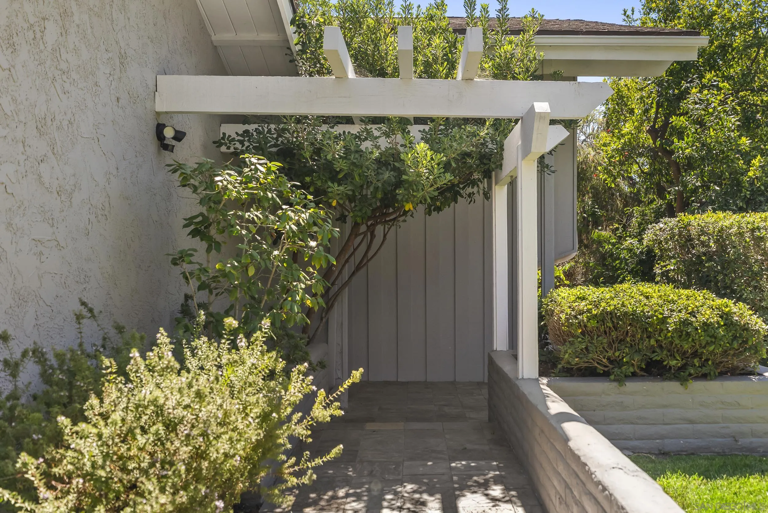 Photo #8: 260020499 Listing: Photo #8