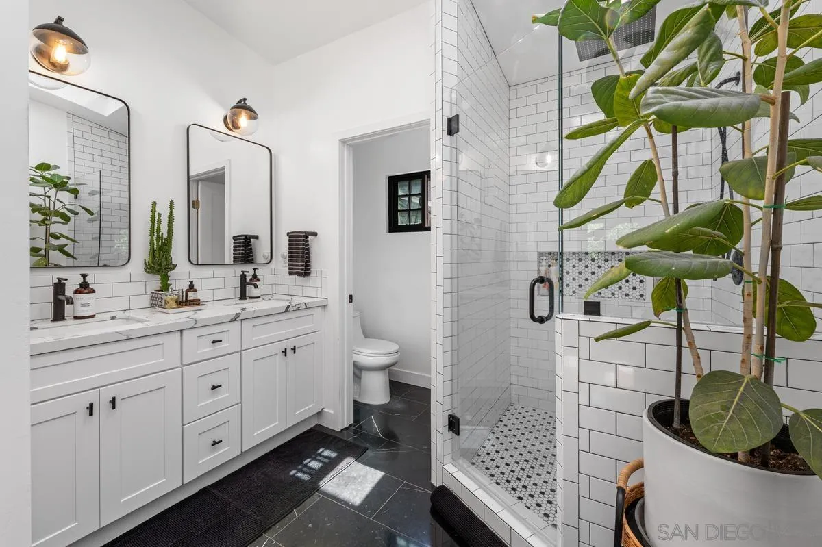 https://cdn.realtyfeed.com/cdn/127/260020502/1c604947e2e789275348a33ecfee6b4c.webp