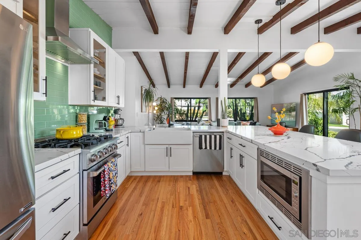 https://cdn.realtyfeed.com/cdn/127/260020502/99b02b93c1d18e57c0f05c41f7308368.webp