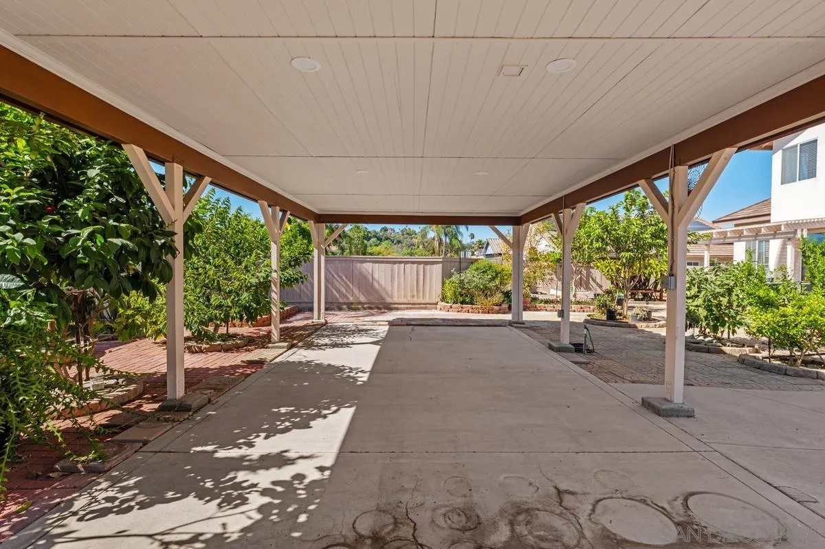 https://cdn.realtyfeed.com/cdn/127/260020503/472495dbfaef9f1785ded0e02a98b881.webp