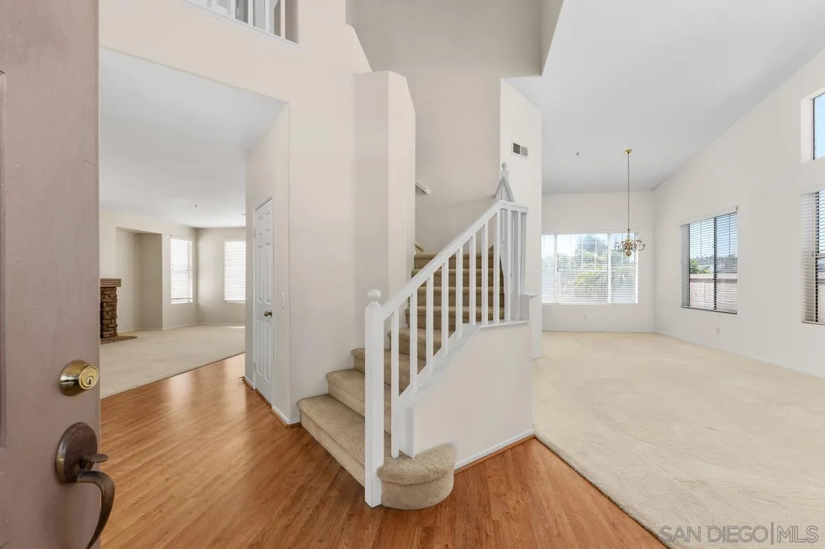 https://cdn.realtyfeed.com/cdn/127/260020503/5b724f254165b9ddf17910f907c56274.webp