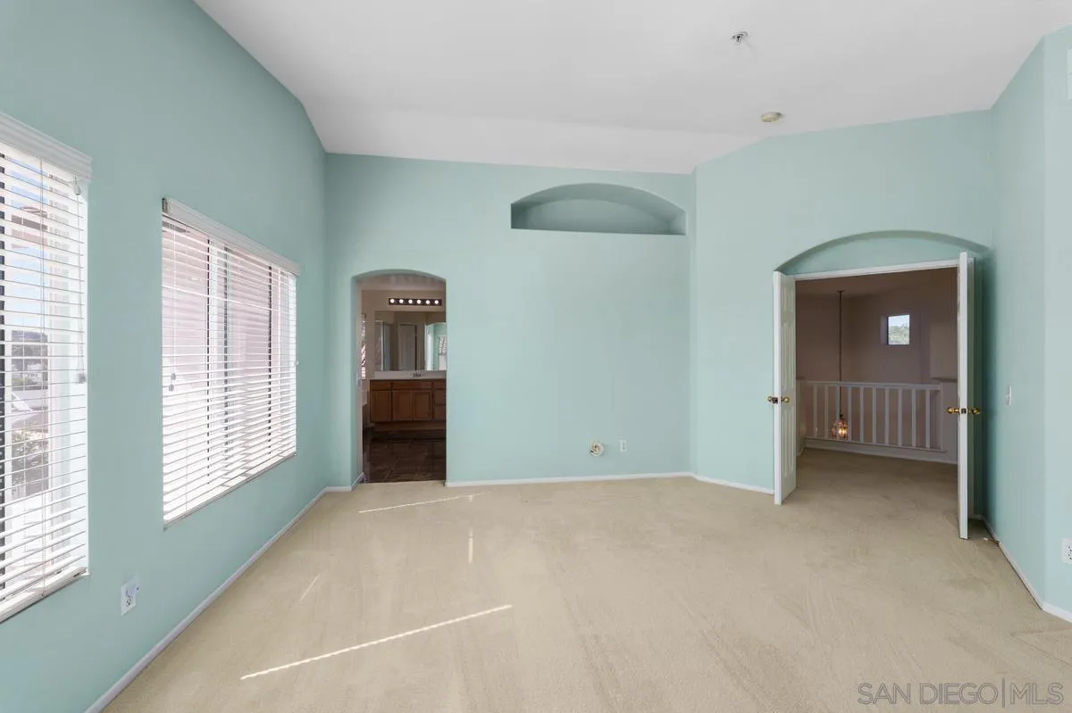 https://cdn.realtyfeed.com/cdn/127/260020503/fdd6cab804fd18c7bc6ffcb463cd552e.webp