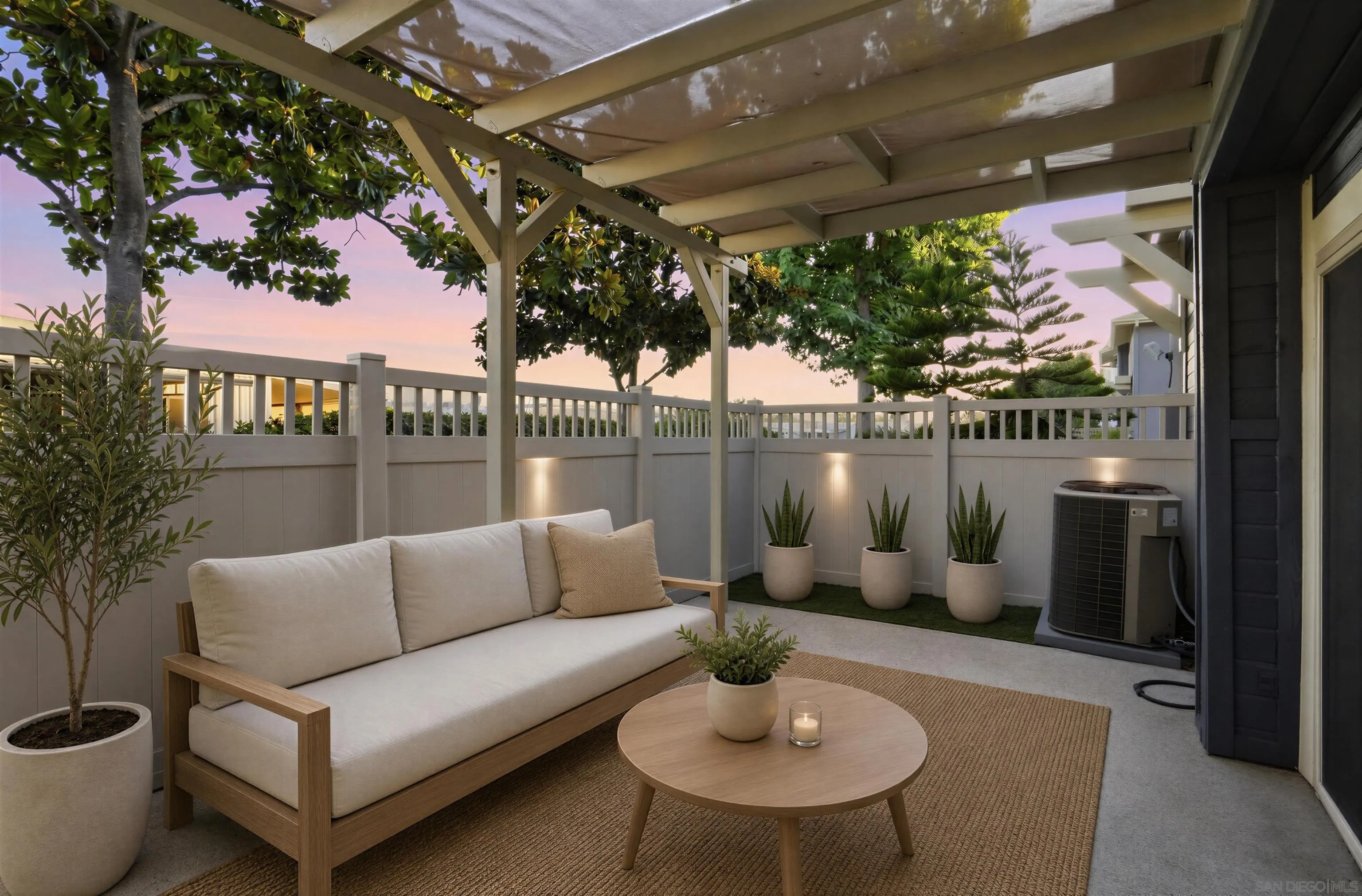 https://cdn.realtyfeed.com/cdn/127/260020505/560ccc30439151aa4d9e15c52c717598.webp