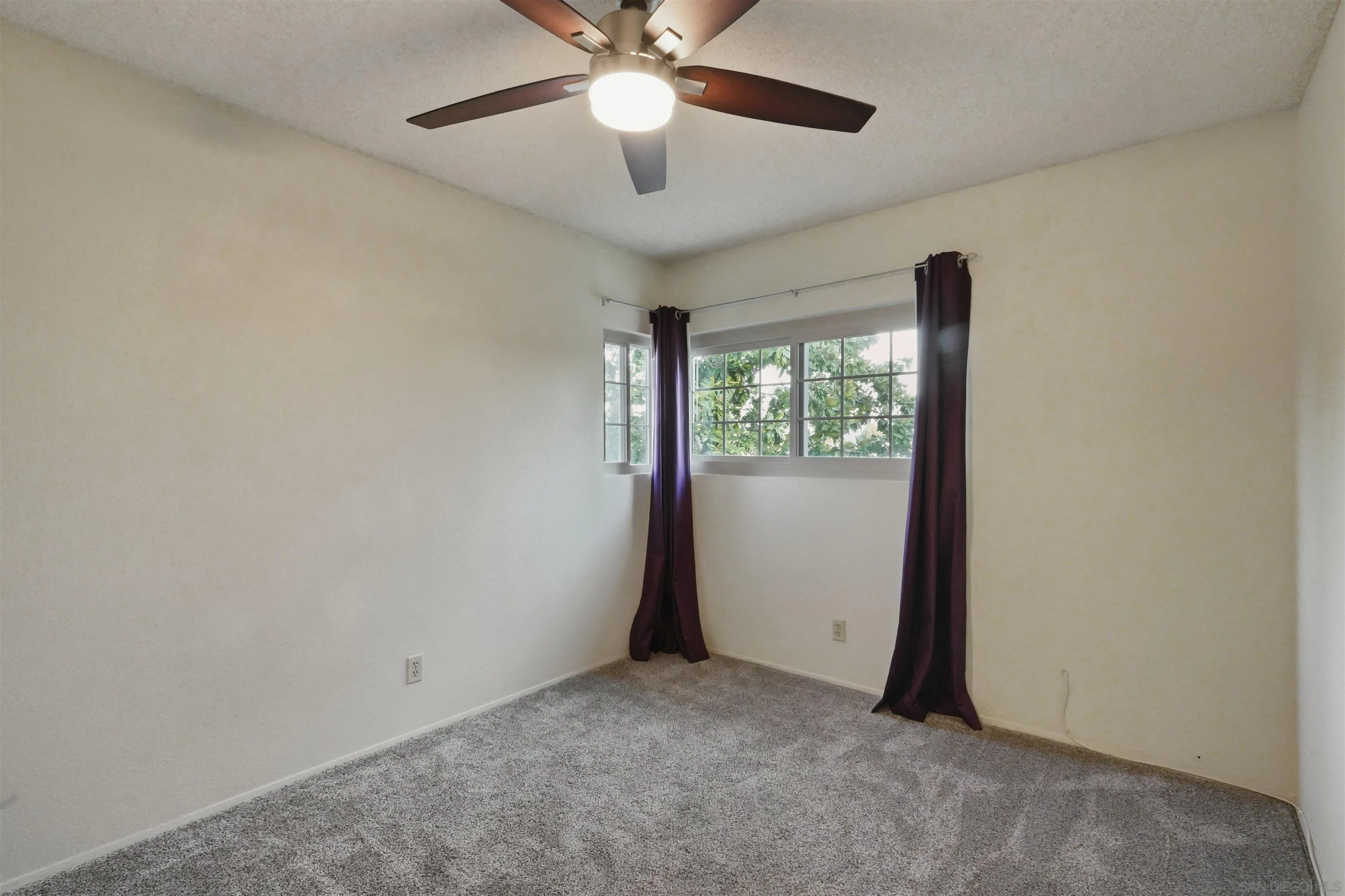 https://cdn.realtyfeed.com/cdn/127/260020505/5fb44aae9a54129a0c208e60b970d402.webp