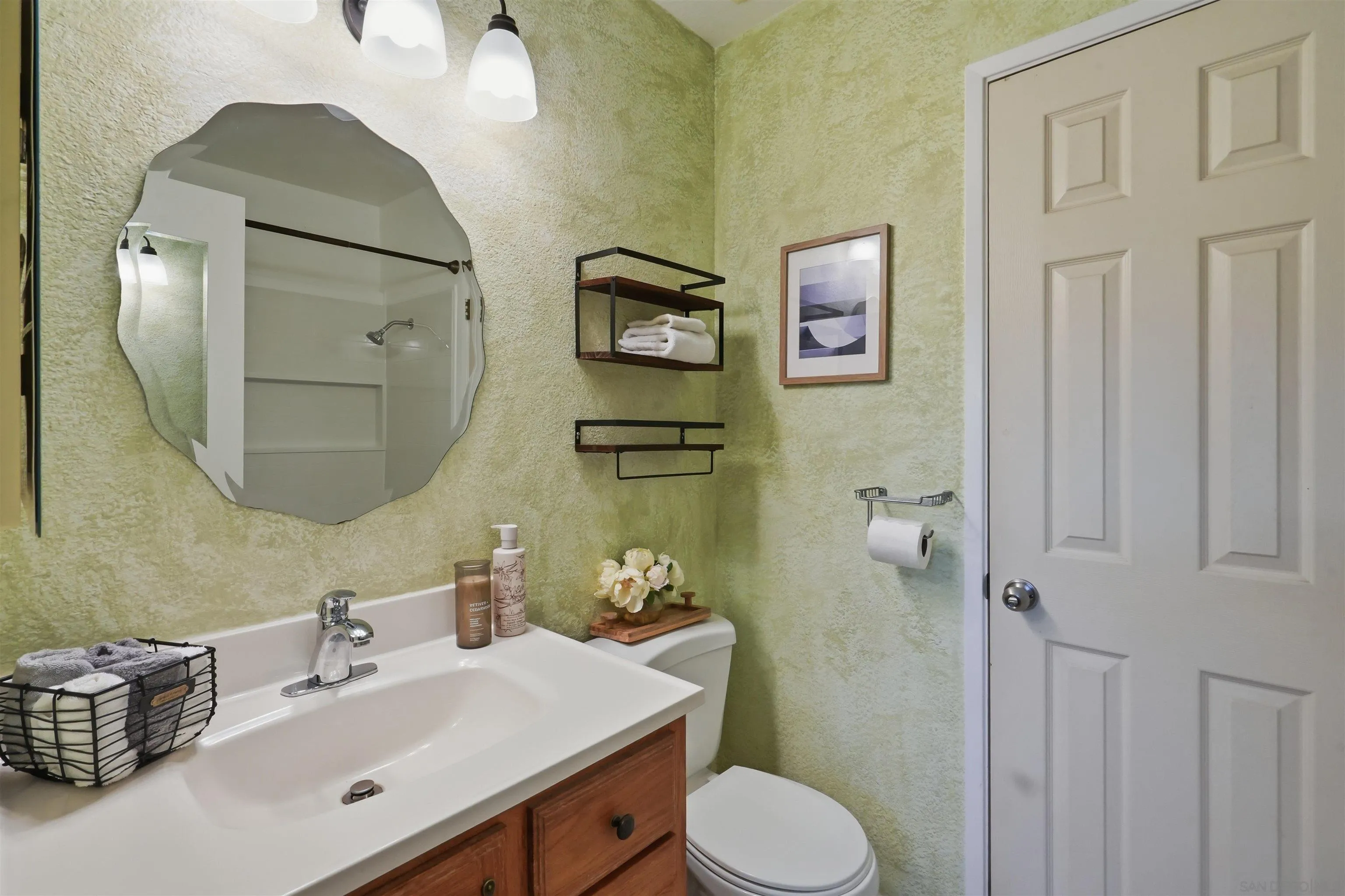 https://cdn.realtyfeed.com/cdn/127/260020505/7392ce36e528346e5ee90680678a8062.webp