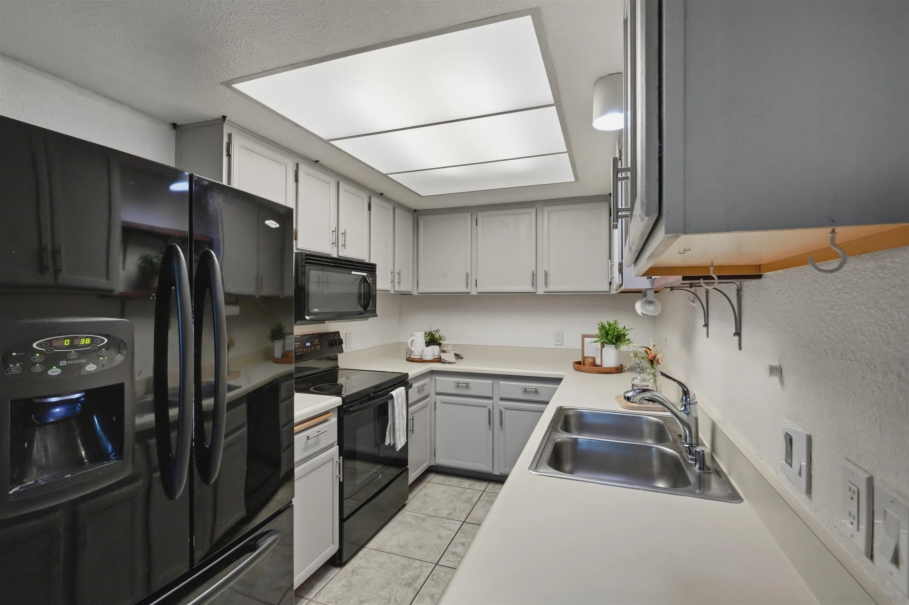https://cdn.realtyfeed.com/cdn/127/260020505/db6744bf8fc2a34a358ad25ecf8e8bd3.webp