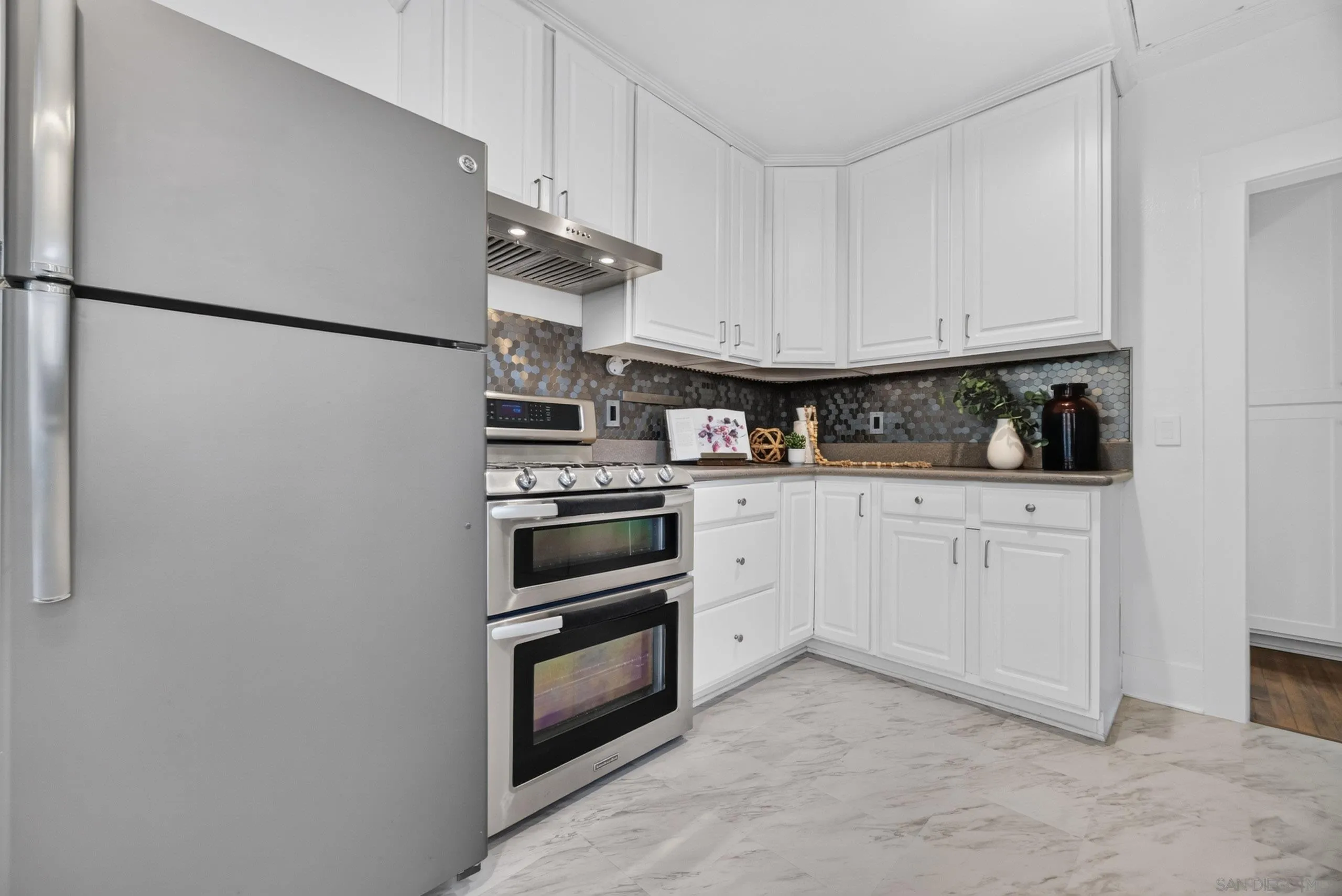 https://cdn.realtyfeed.com/cdn/127/260020506/0929ca35bdc160ed83067b68097ae16e.webp