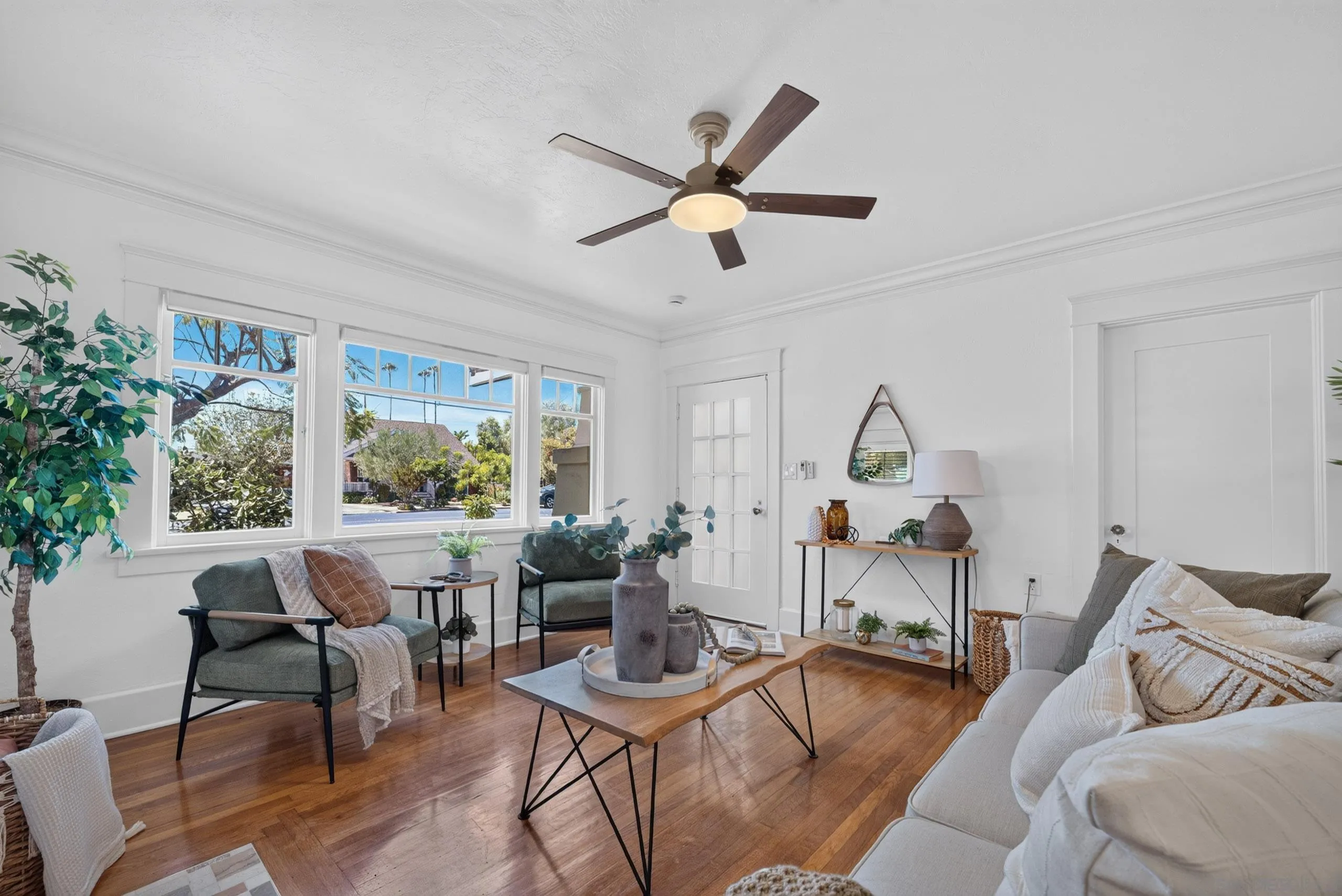 https://cdn.realtyfeed.com/cdn/127/260020506/1cf830245a283d4f10b2c25d52d67c64.webp