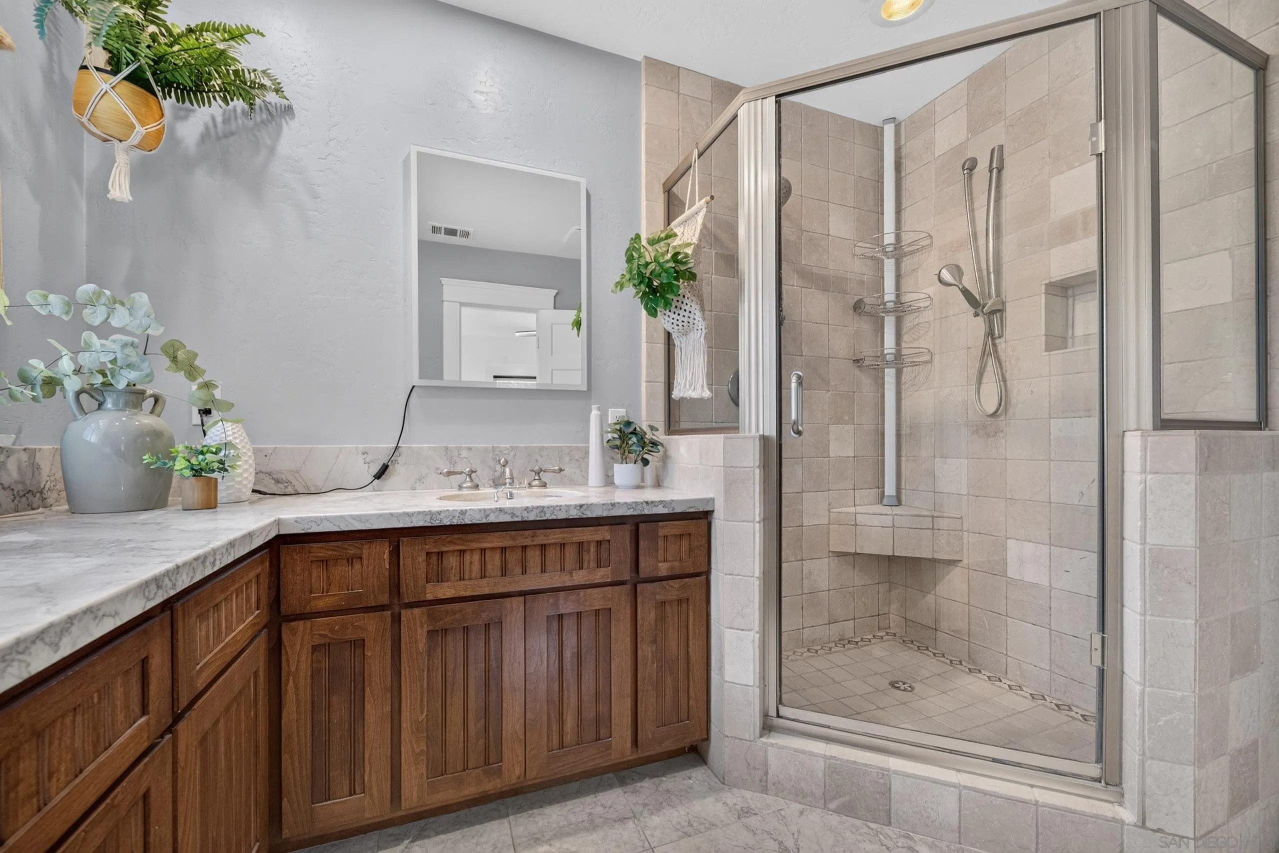 https://cdn.realtyfeed.com/cdn/127/260020506/90030ea60434ec5fc11ba777cb11d1c6.webp