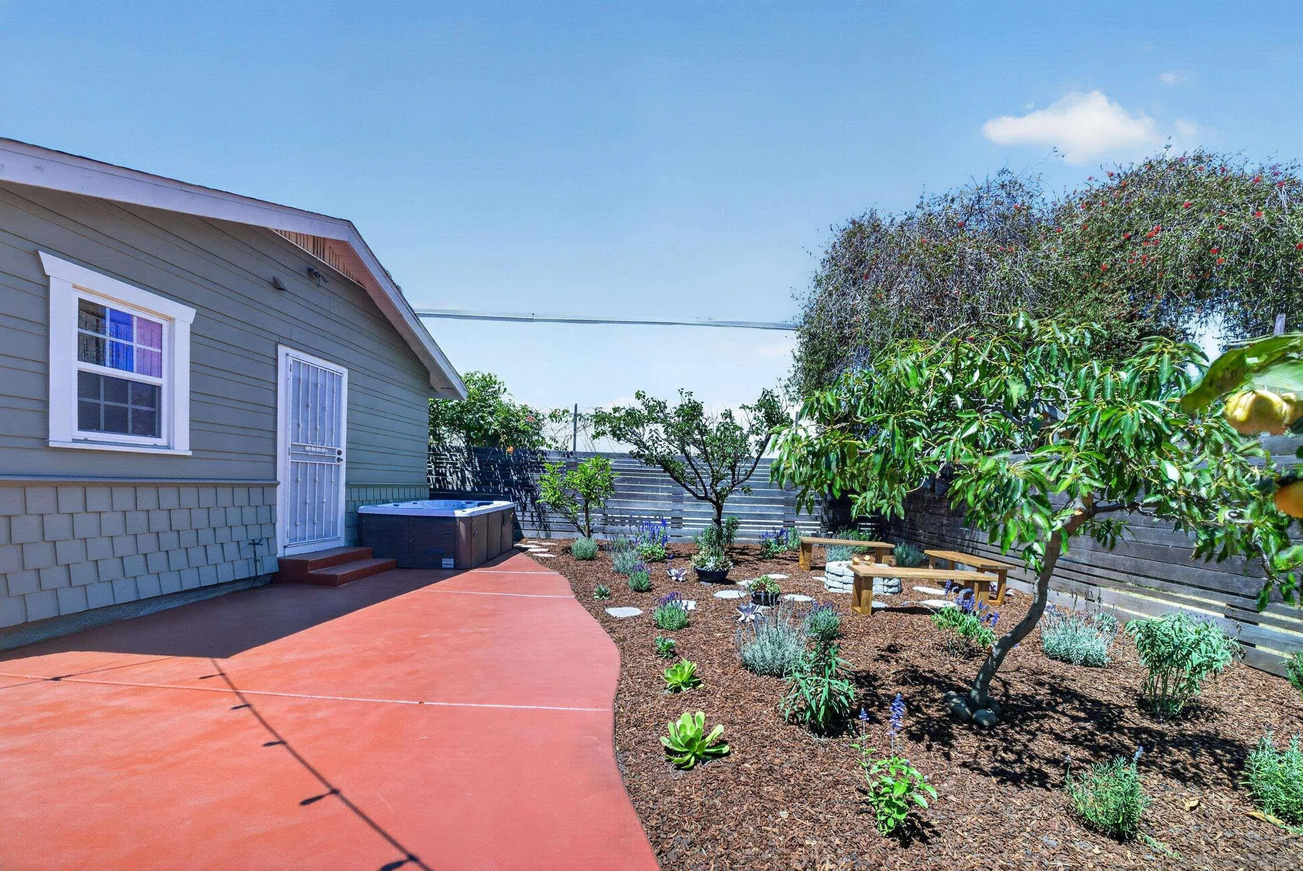 https://cdn.realtyfeed.com/cdn/127/260020506/ce3392c8c88602bb1f162e5e27c134a4.webp