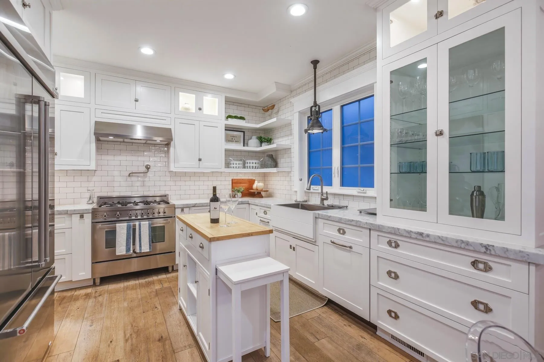 https://cdn.realtyfeed.com/cdn/127/260020508/87056bdf1de55f377677c24e5e56ee03.webp