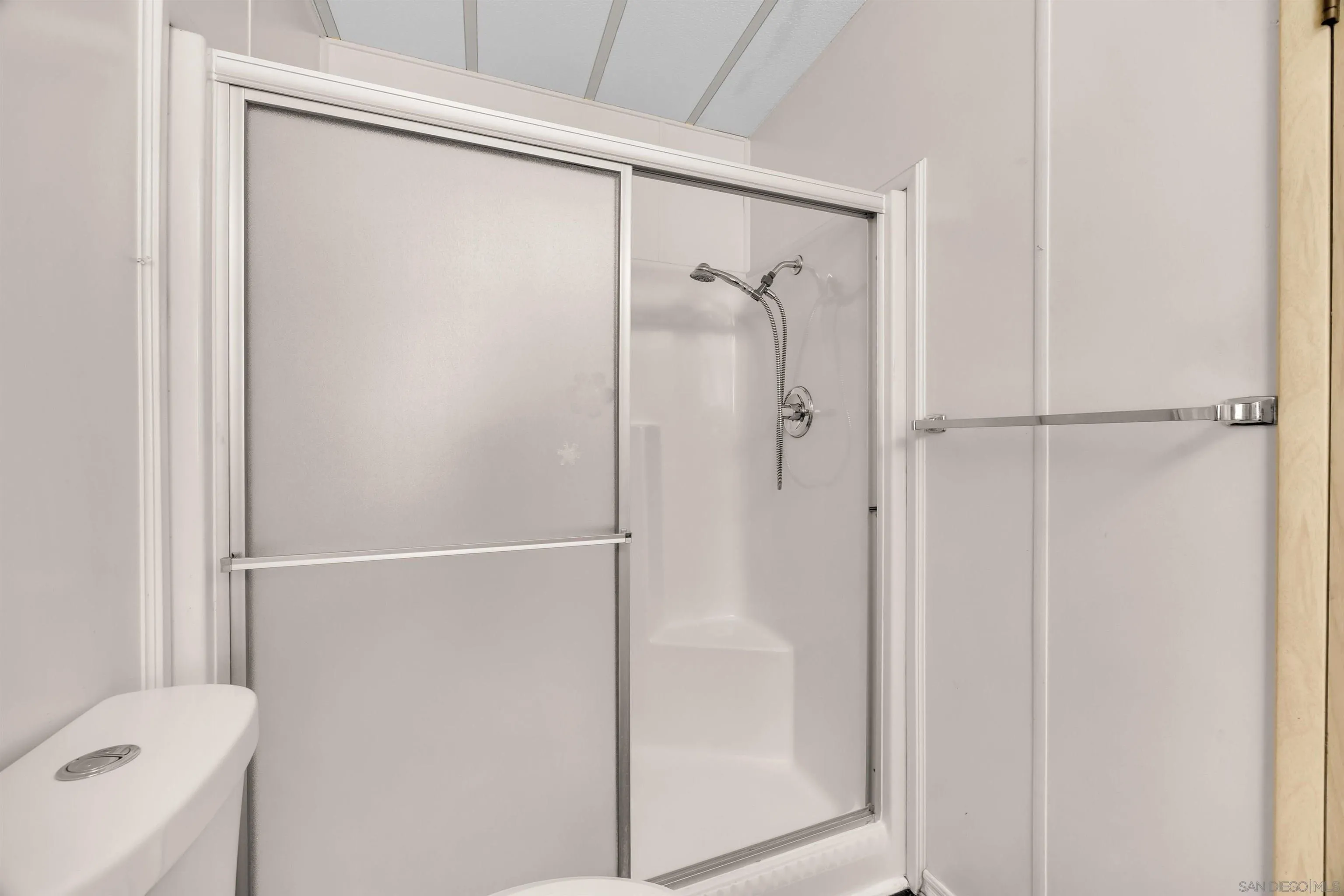 https://cdn.realtyfeed.com/cdn/127/260020509/271401035d2ced1e65e691794071a70e.webp
