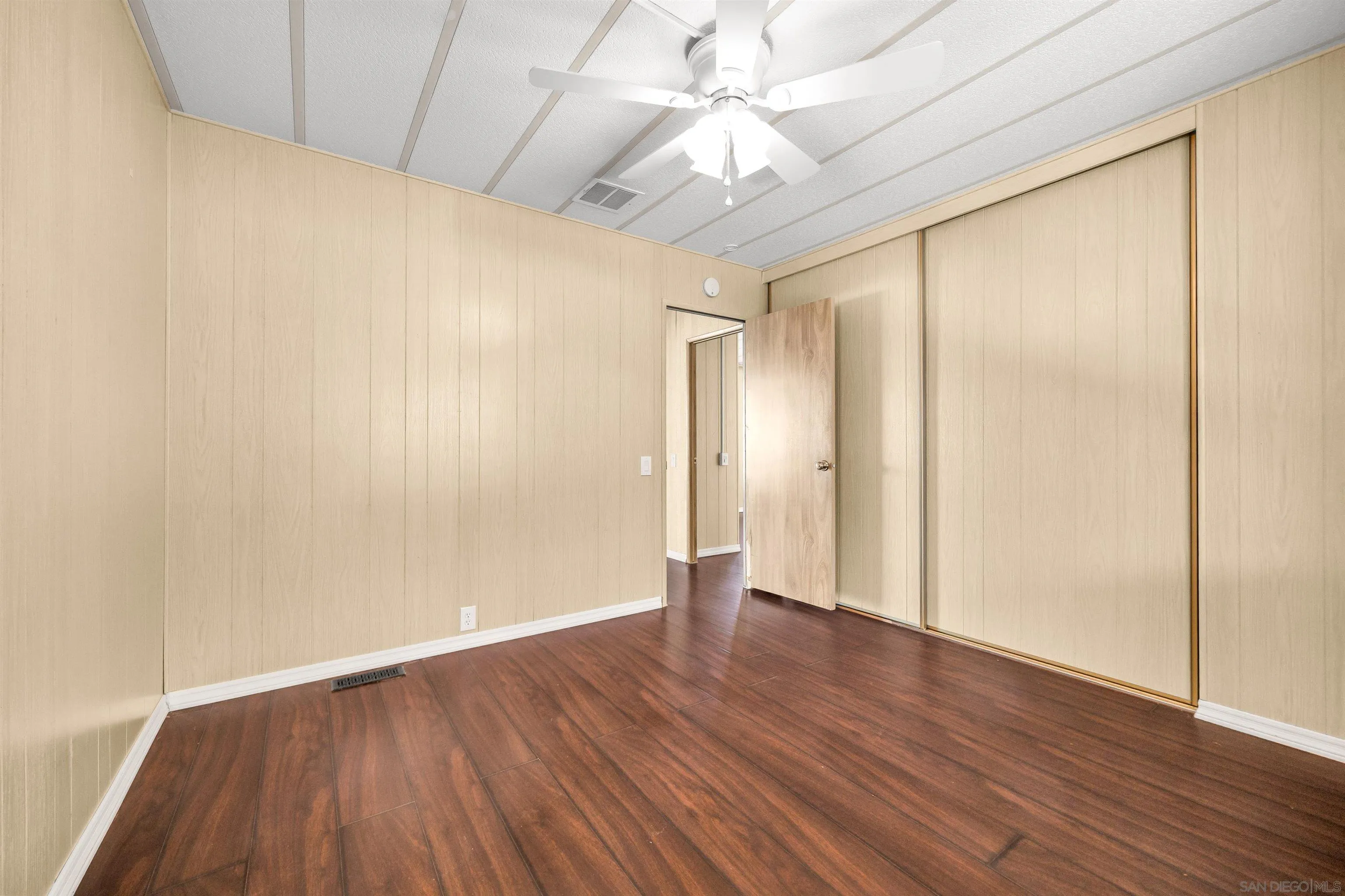 https://cdn.realtyfeed.com/cdn/127/260020509/364f11323fbac9c97824d2dbda6a8f5c.webp
