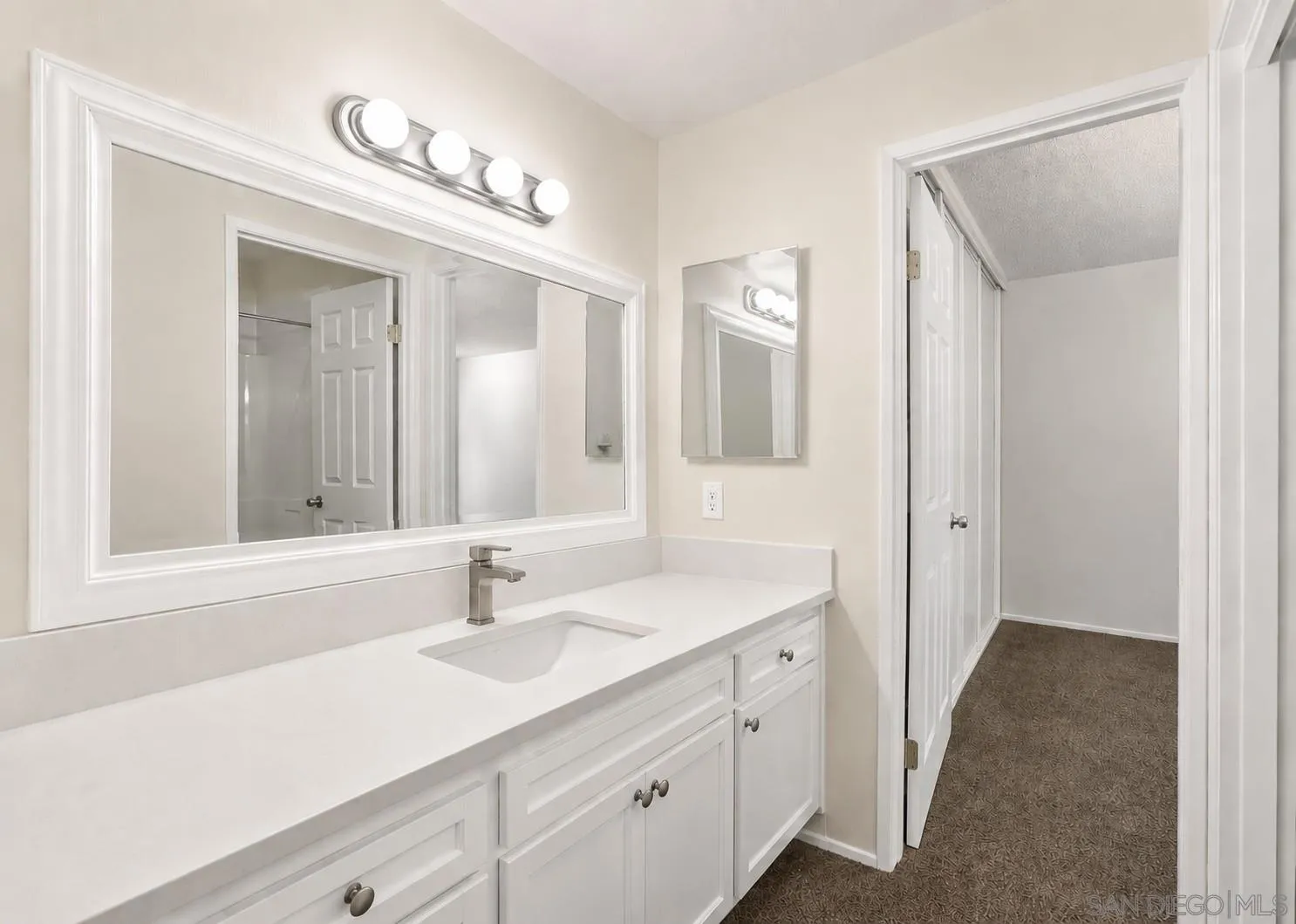https://cdn.realtyfeed.com/cdn/127/260020511/c61b75576ad208c32f0596a34769f0c5.webp