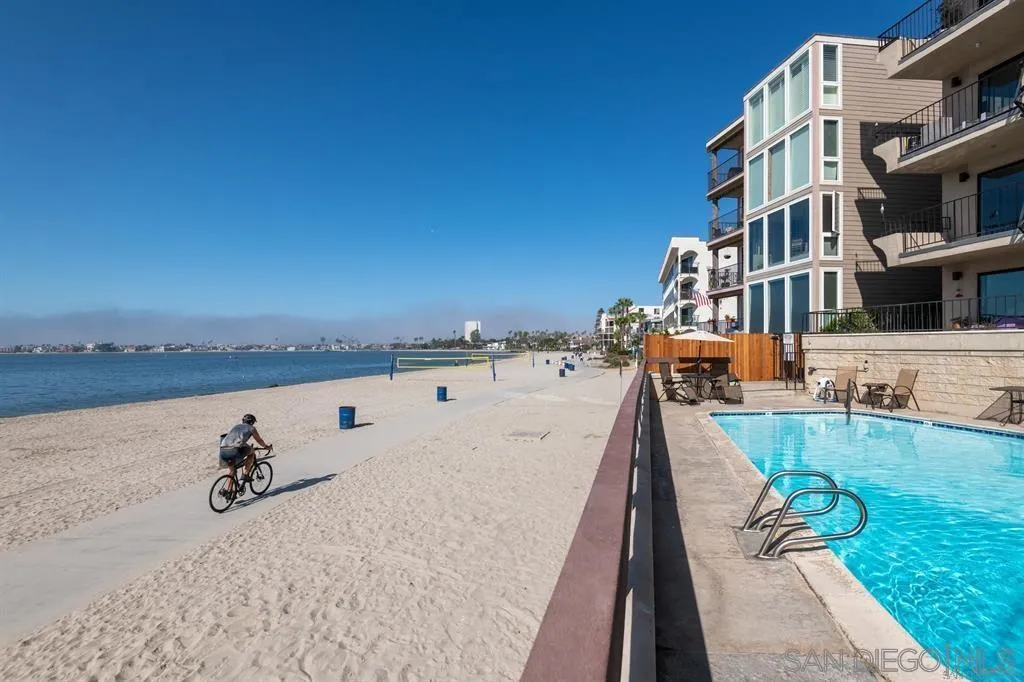 1235 Parker Unit 3k, San Diego, CA 92109 - Main photo, San Diego, CA