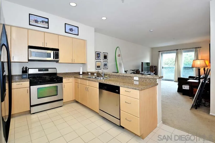 445 Island Avenue Unit 307, San Diego, CA 92101 - Photo 3 of 19, San Diego, CA