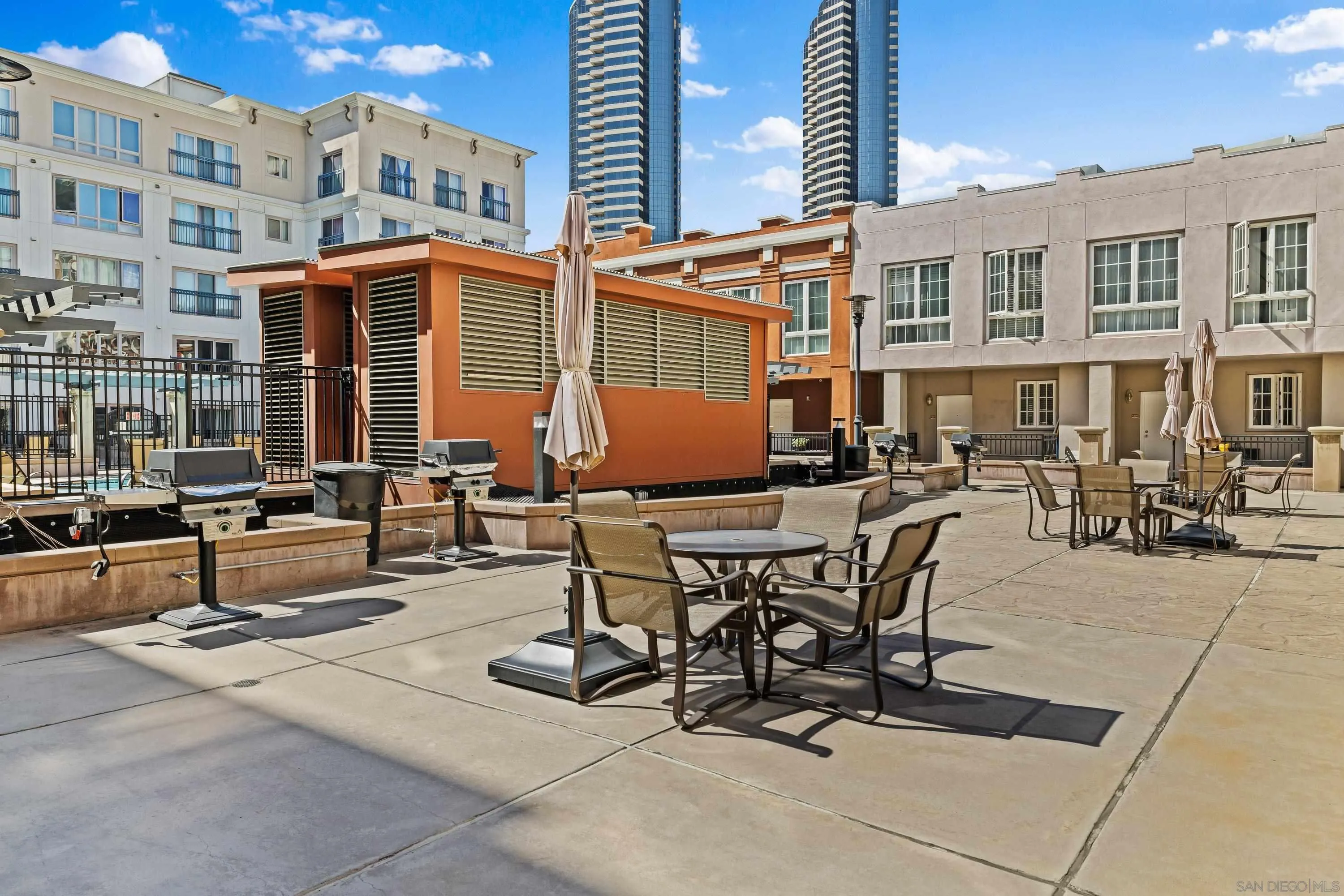 Photo #13: 260020521 Listing: Photo #13
