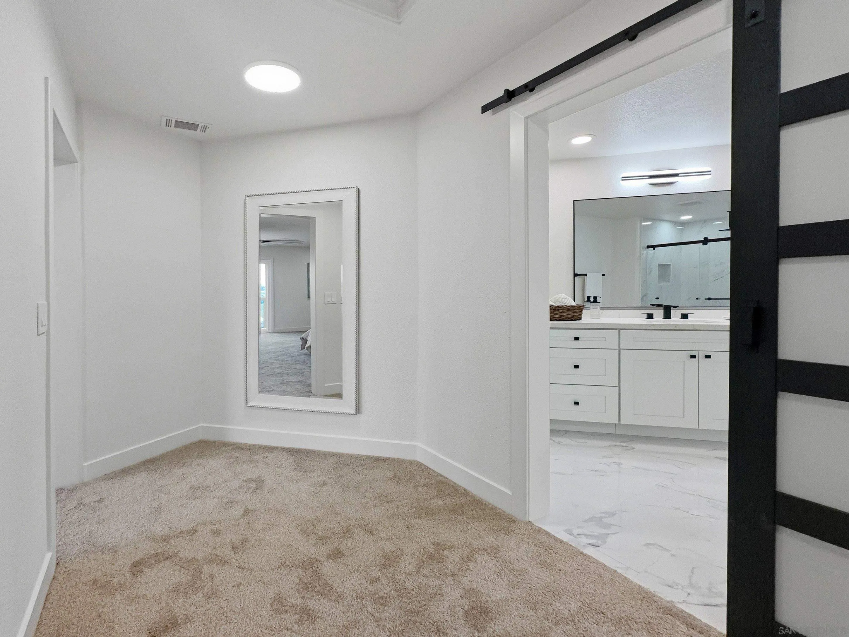 https://cdn.realtyfeed.com/cdn/127/260020525/038e8c280a3bcd76e2419dfd1668027c.webp