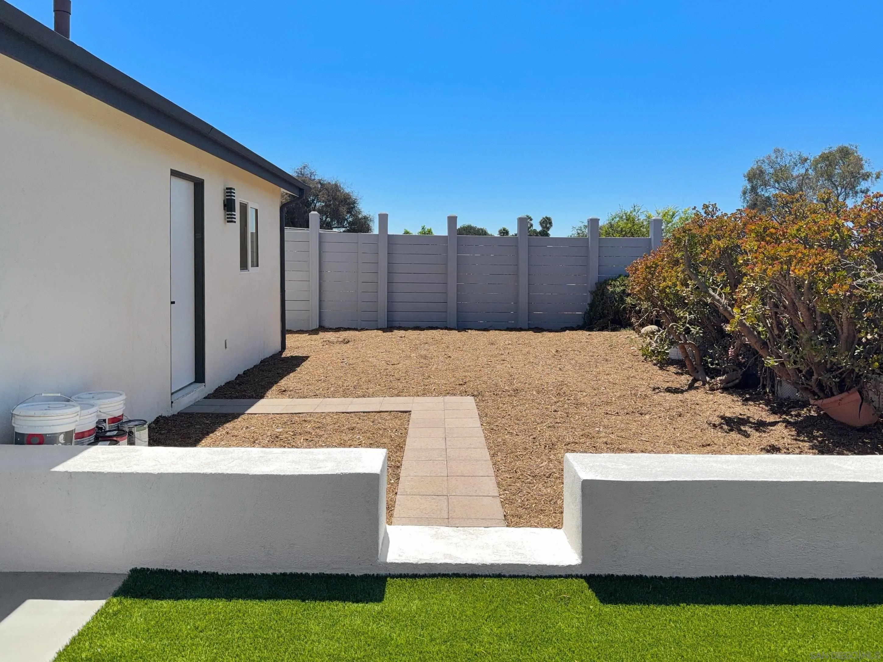 https://cdn.realtyfeed.com/cdn/127/260020525/1f33f2201be66437d6ec0ab996b69787.webp
