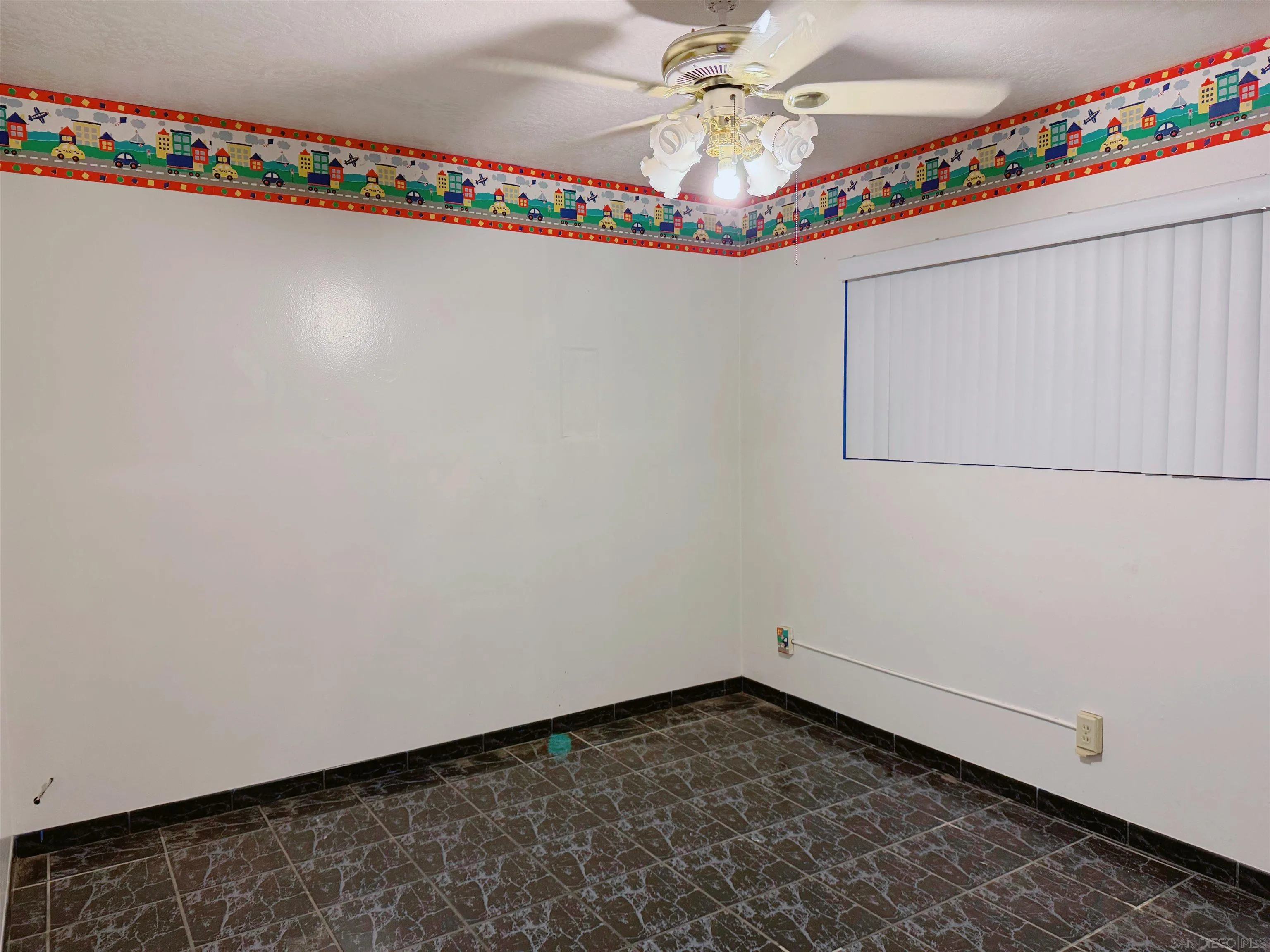 https://cdn.realtyfeed.com/cdn/127/260020526/aeb055b80fce2143a120f29312028417.webp