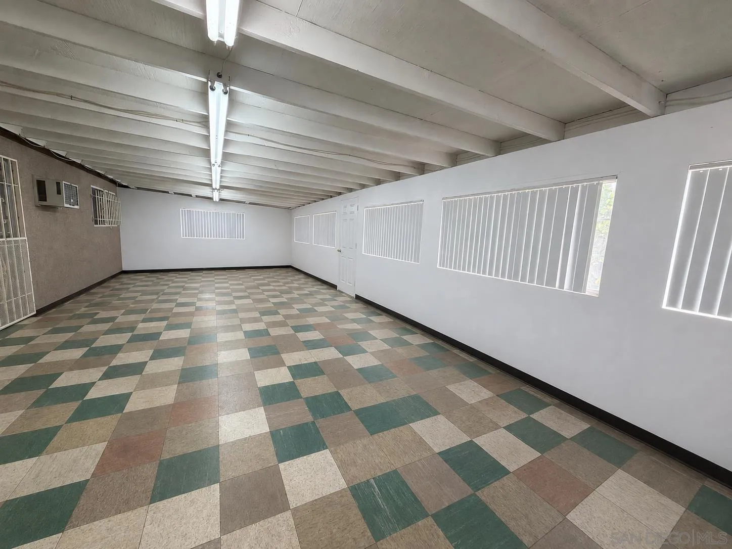https://cdn.realtyfeed.com/cdn/127/260020526/def35773528c0a1ec61dcd348feb5d0a.webp