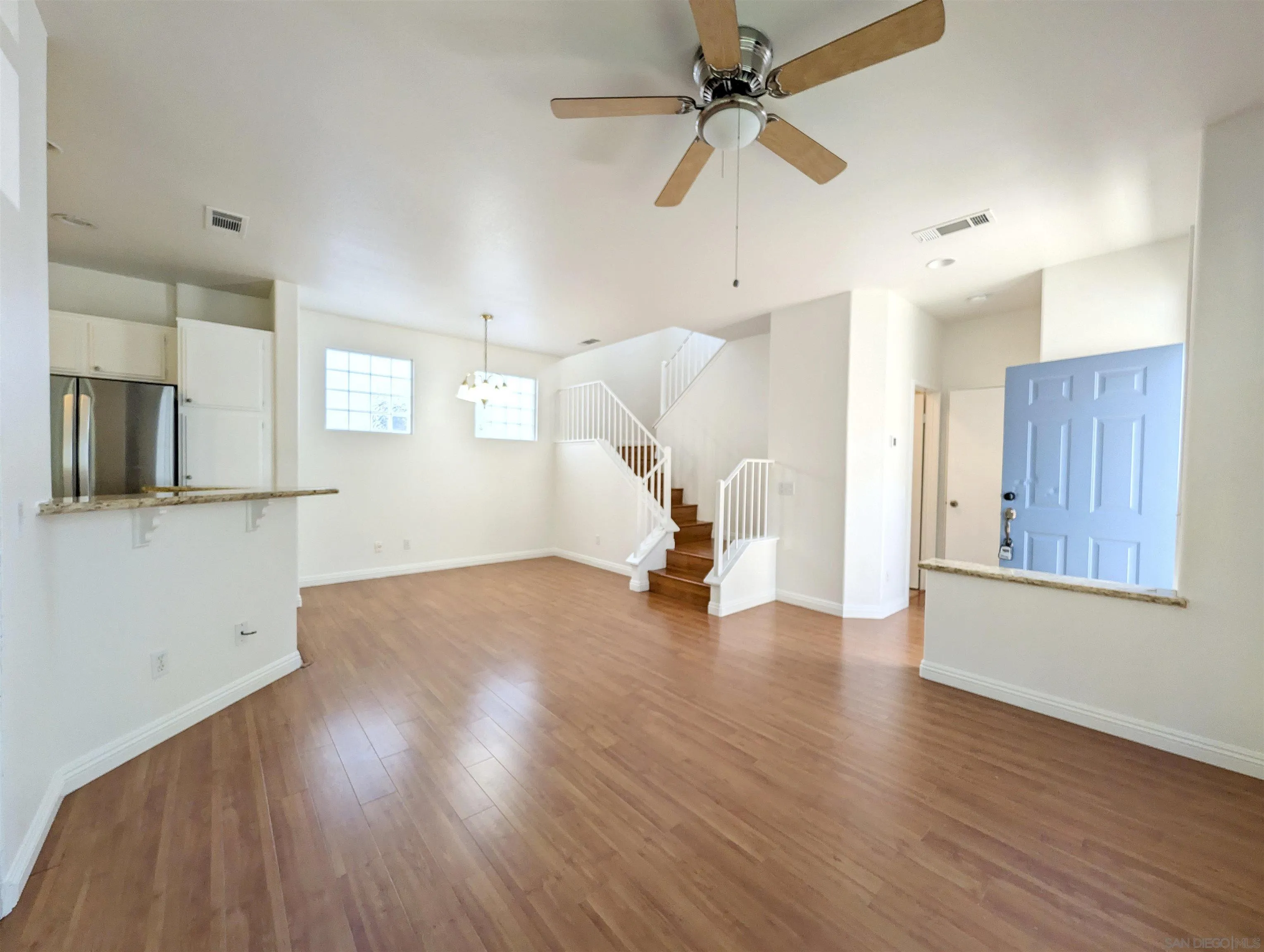 https://cdn.realtyfeed.com/cdn/127/260020527/0e1c8468eacda35740efa0b1fa31de90.webp