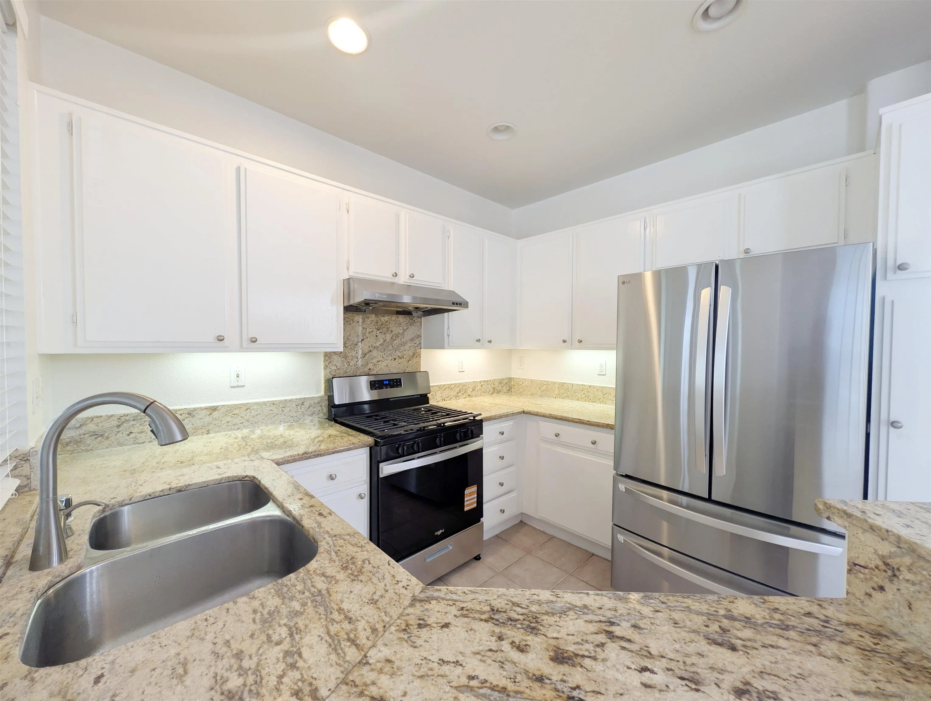 https://cdn.realtyfeed.com/cdn/127/260020527/d8a349d4d0d792fe0f6cc28fce465713.webp