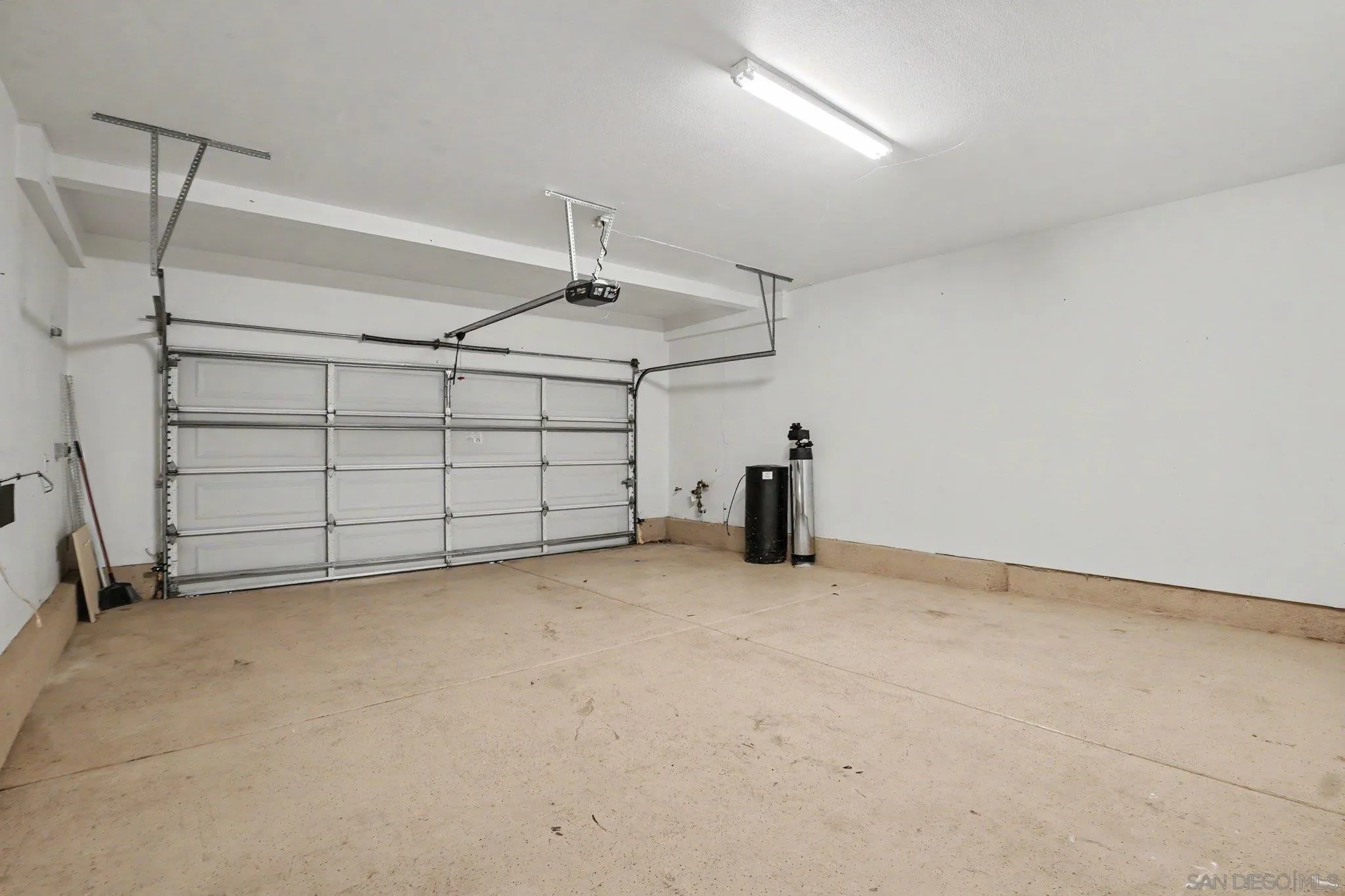 https://cdn.realtyfeed.com/cdn/127/260020528/10cfa8cd711007cf5a2607291345b724.webp
