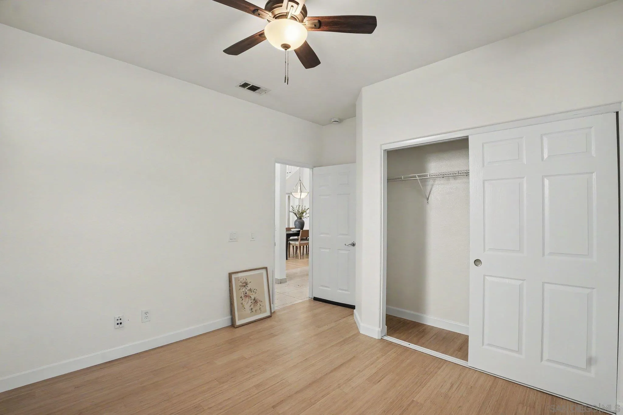 https://cdn.realtyfeed.com/cdn/127/260020528/2ad8f69359e0b5642067831ed30697dd.webp