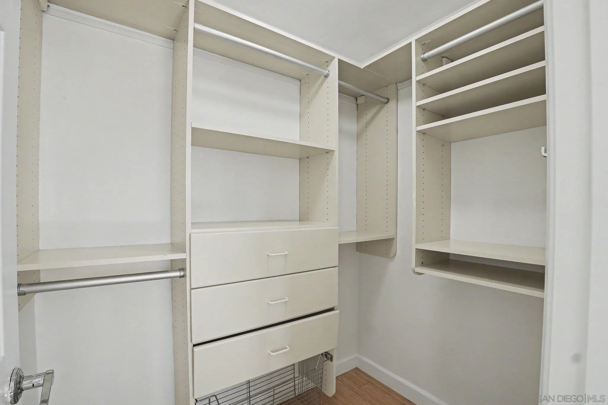 https://cdn.realtyfeed.com/cdn/127/260020528/5f02306c5affdf0d159c237630498046.webp