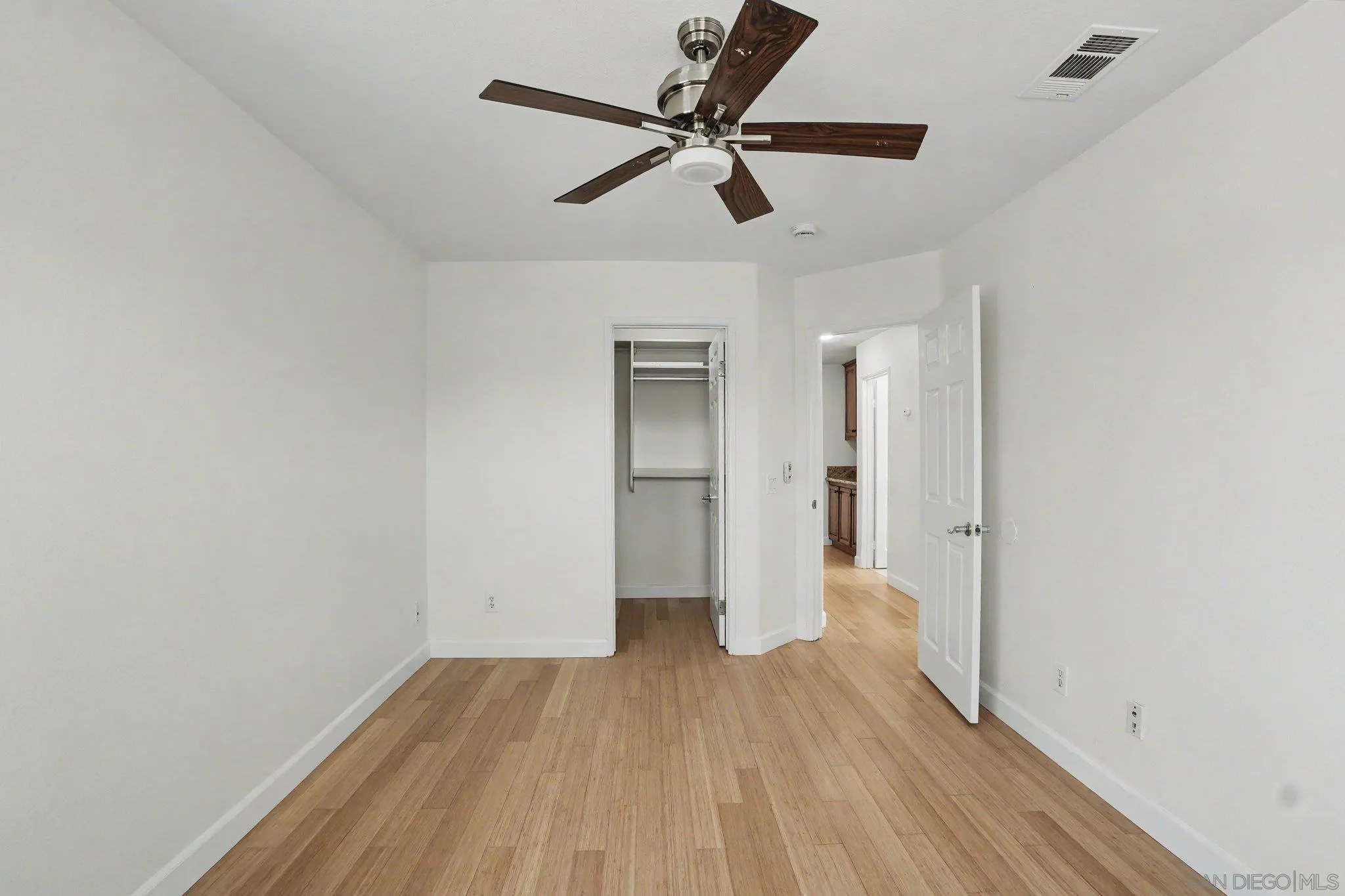 https://cdn.realtyfeed.com/cdn/127/260020528/65e628b654465b6f2207dddb695f5cb5.webp