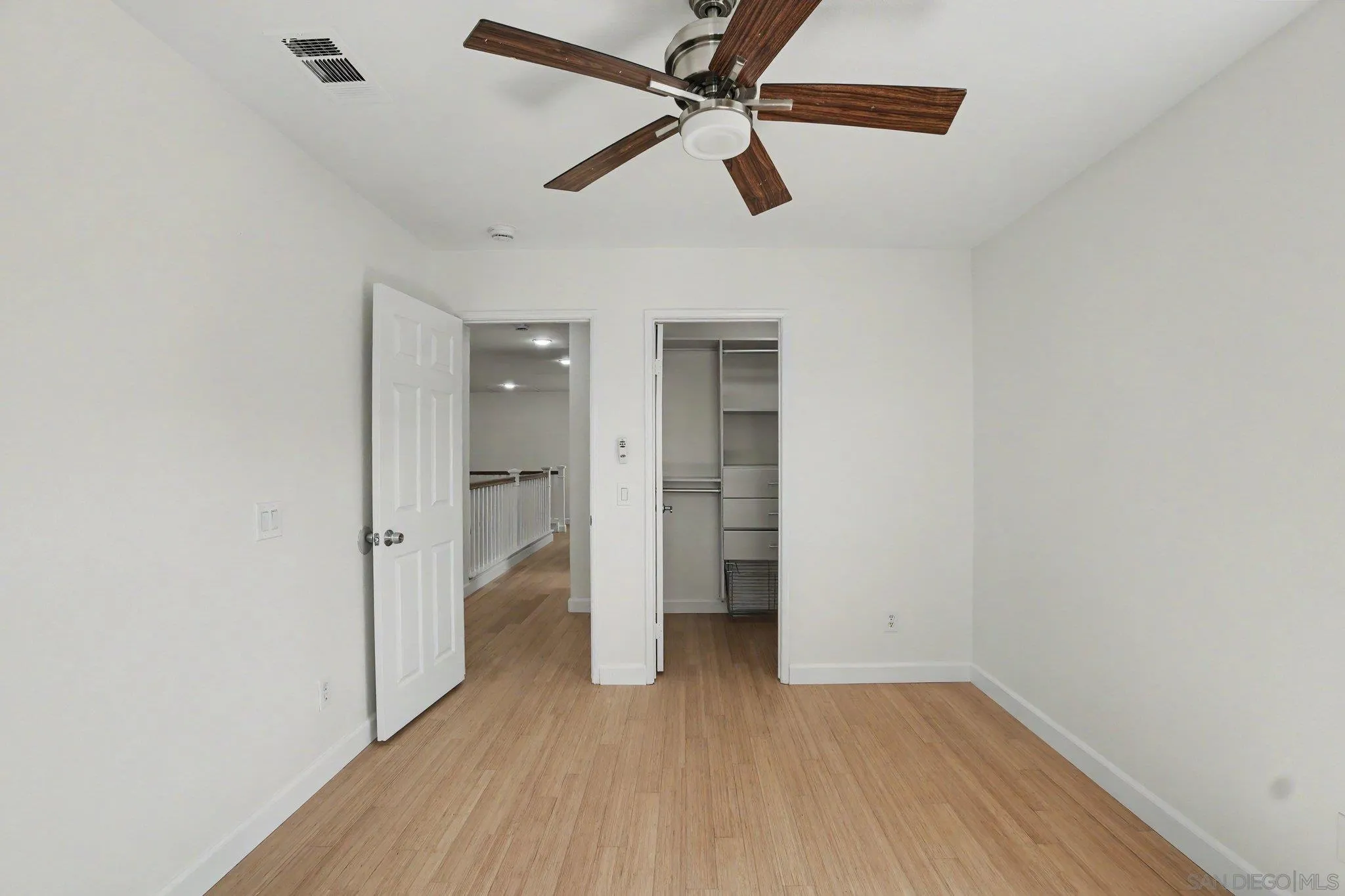 https://cdn.realtyfeed.com/cdn/127/260020528/767defac60da4883cd86ff22ff239f48.webp