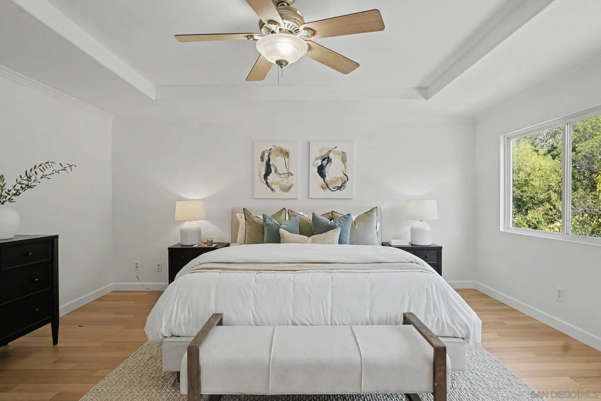 https://cdn.realtyfeed.com/cdn/127/260020528/b12c3a1d916e1bd07bfd4cd13c3e648f.webp