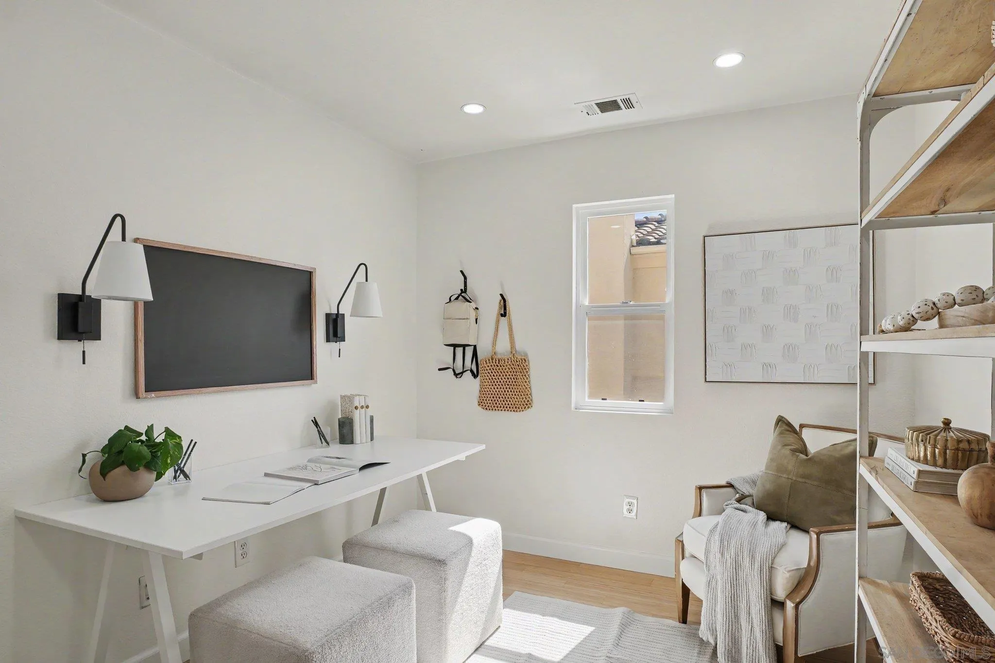 https://cdn.realtyfeed.com/cdn/127/260020528/d97875aa748b1ed3153f14e60681dfee.webp