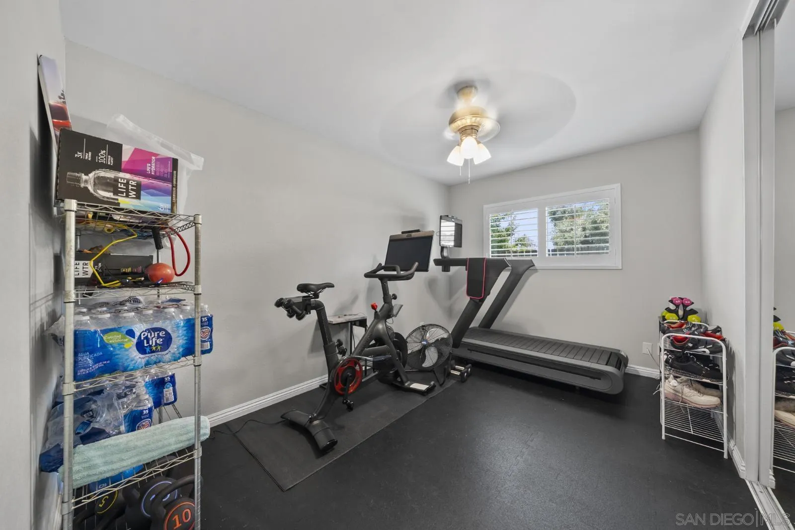 https://cdn.realtyfeed.com/cdn/127/260020529/0637a26c9f13cf8923fb825d30f3cab5.webp
