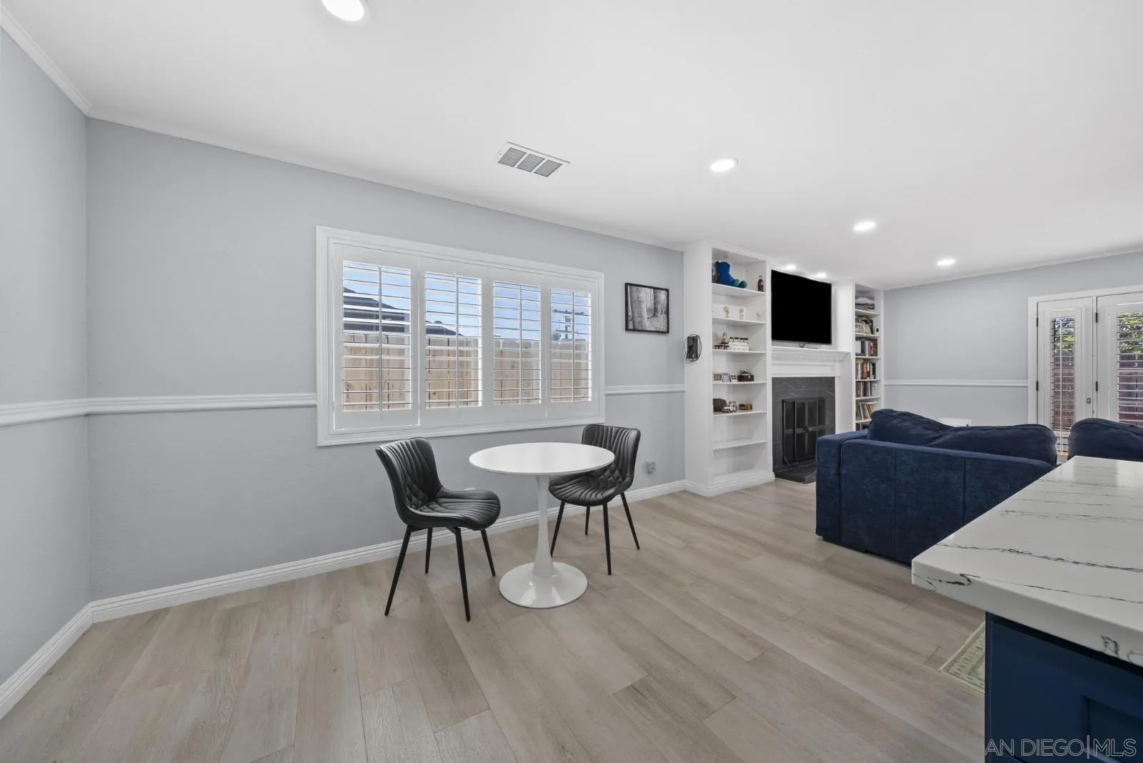 https://cdn.realtyfeed.com/cdn/127/260020529/f0445c688e28680e59959103fe517cd2.webp