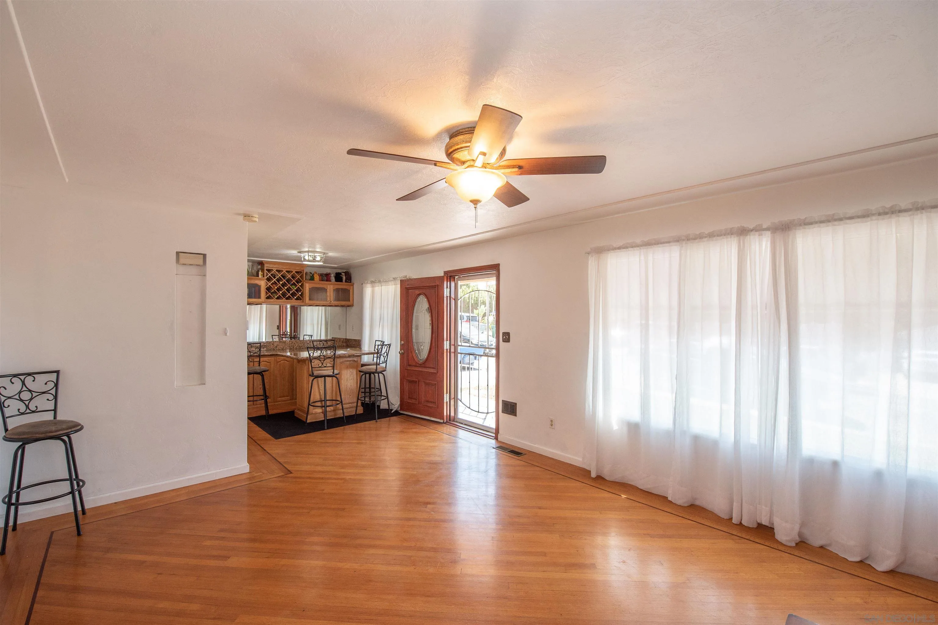 5983 Lauder St, San Diego, CA 92139 - Photo 5 of 35, San Diego, CA