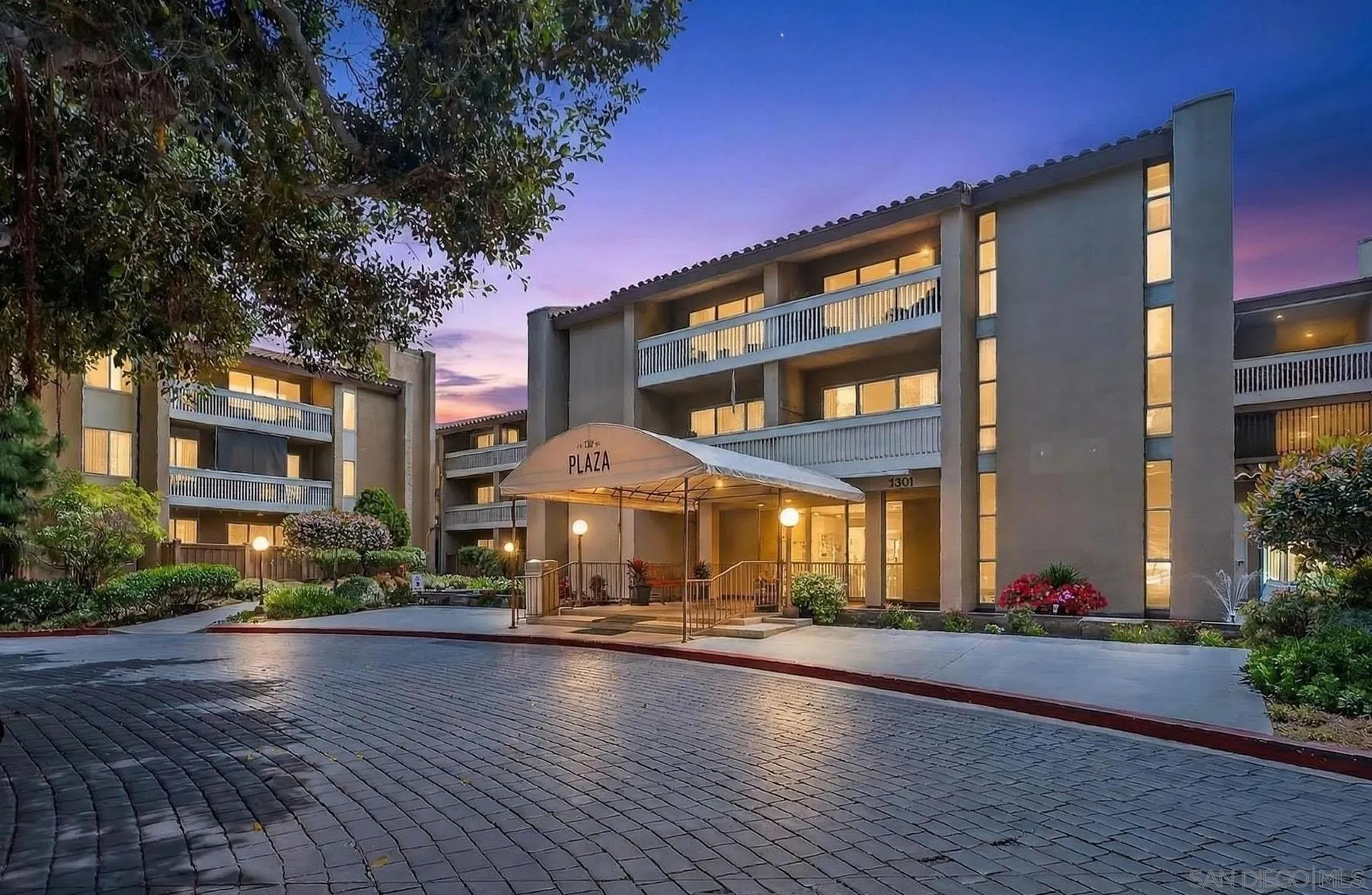 https://cdn.realtyfeed.com/cdn/127/260020536/faecdbe0859a8bad866859deab3086a4.webp