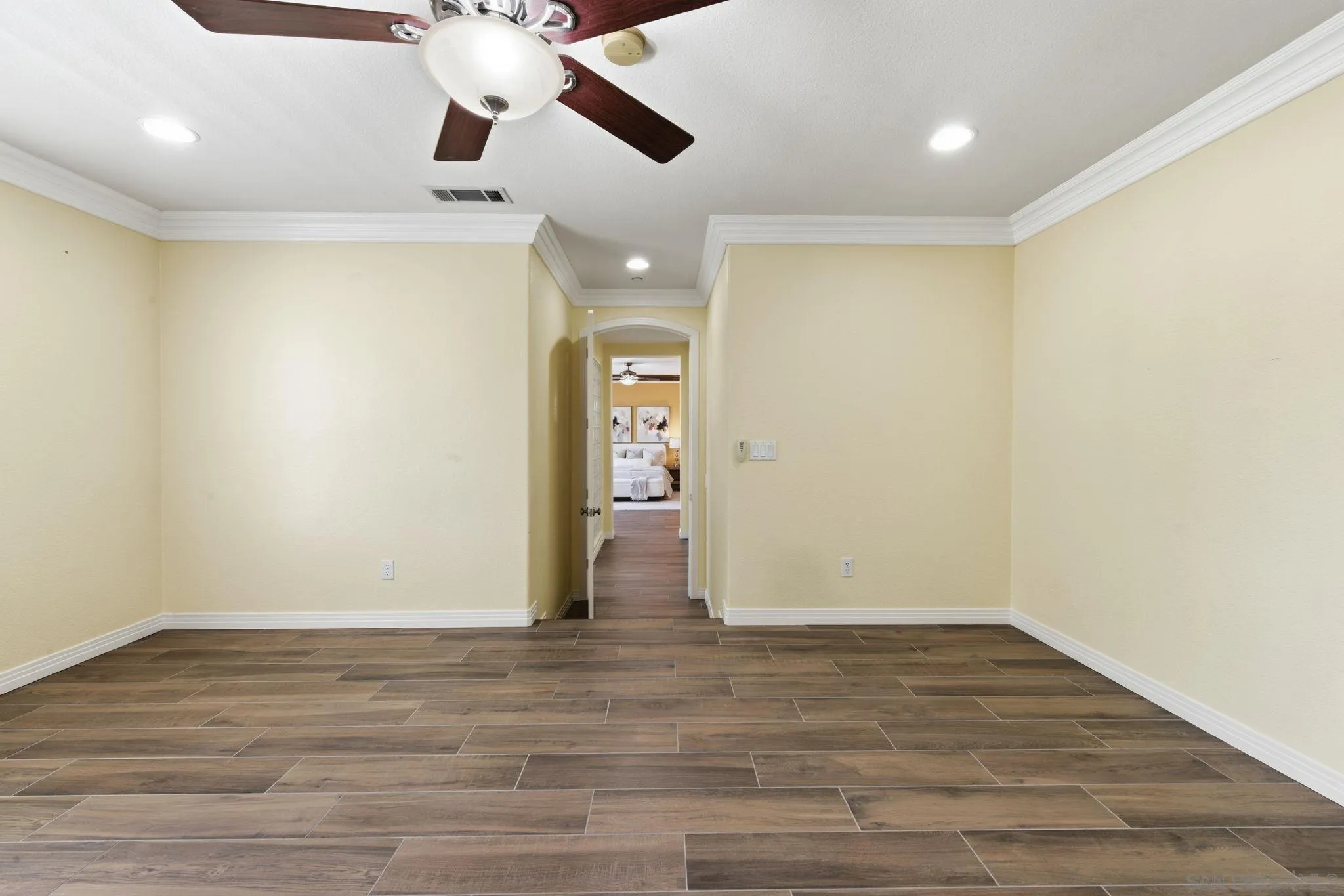 https://cdn.realtyfeed.com/cdn/127/260020540/8611aa3b605ded61704a6185817161e1.webp