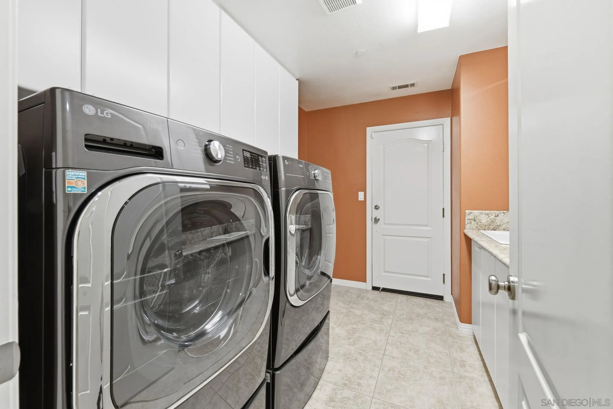 https://cdn.realtyfeed.com/cdn/127/260020540/ed537a44d25a07aa0ec0a84c3d929a78.webp
