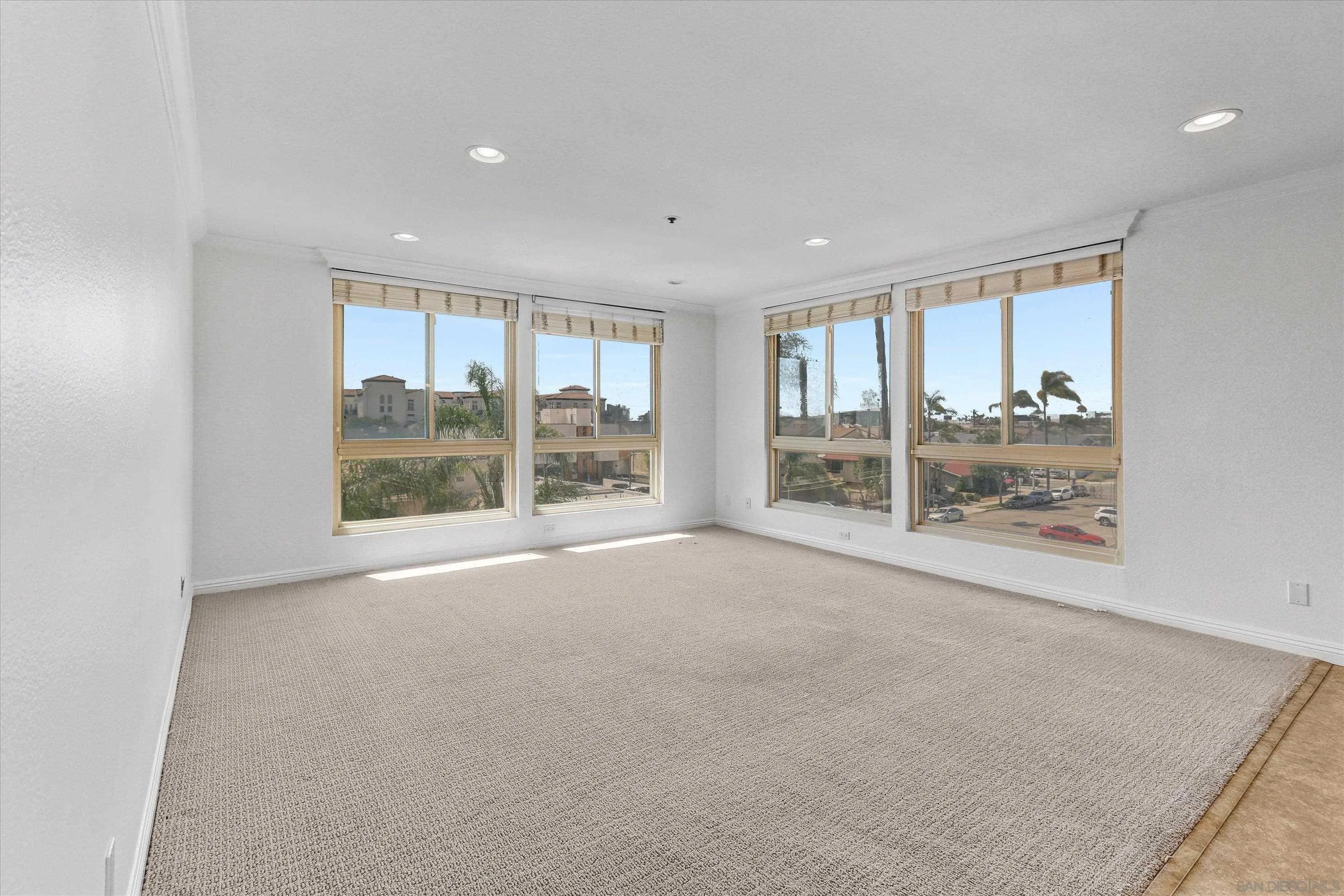 Photo #5: 260020546 Listing: Photo #5